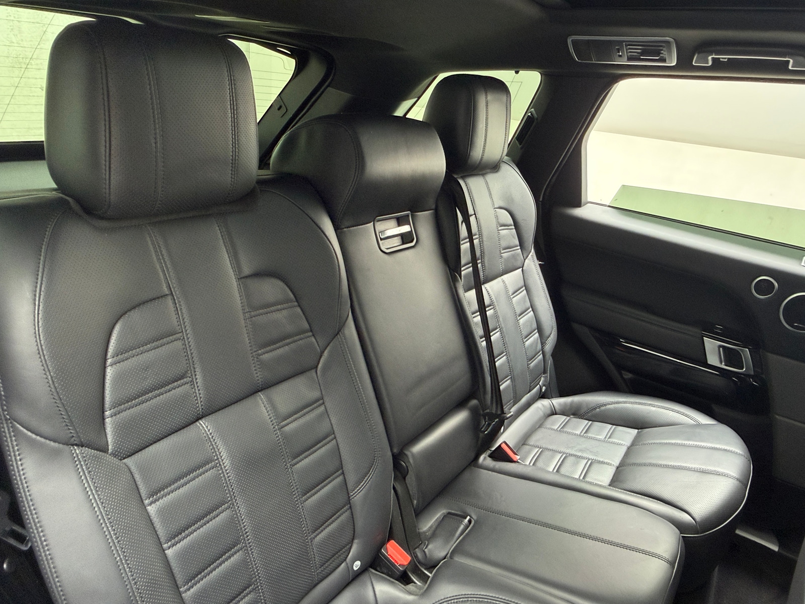Thumbnail: 2017 Land Rover Range Rover Sport - 5