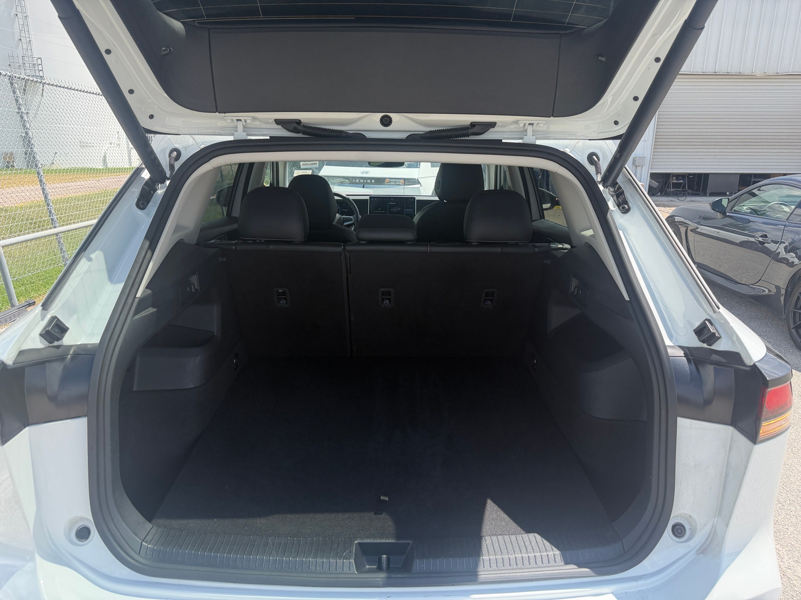 Thumbnail: 2026 Volkswagen Tiguan - 6