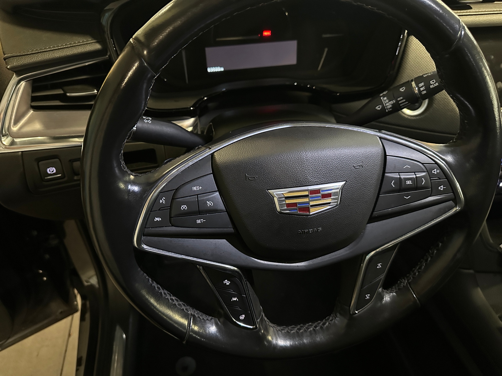 Thumbnail: 2019 Cadillac XT5 - 4