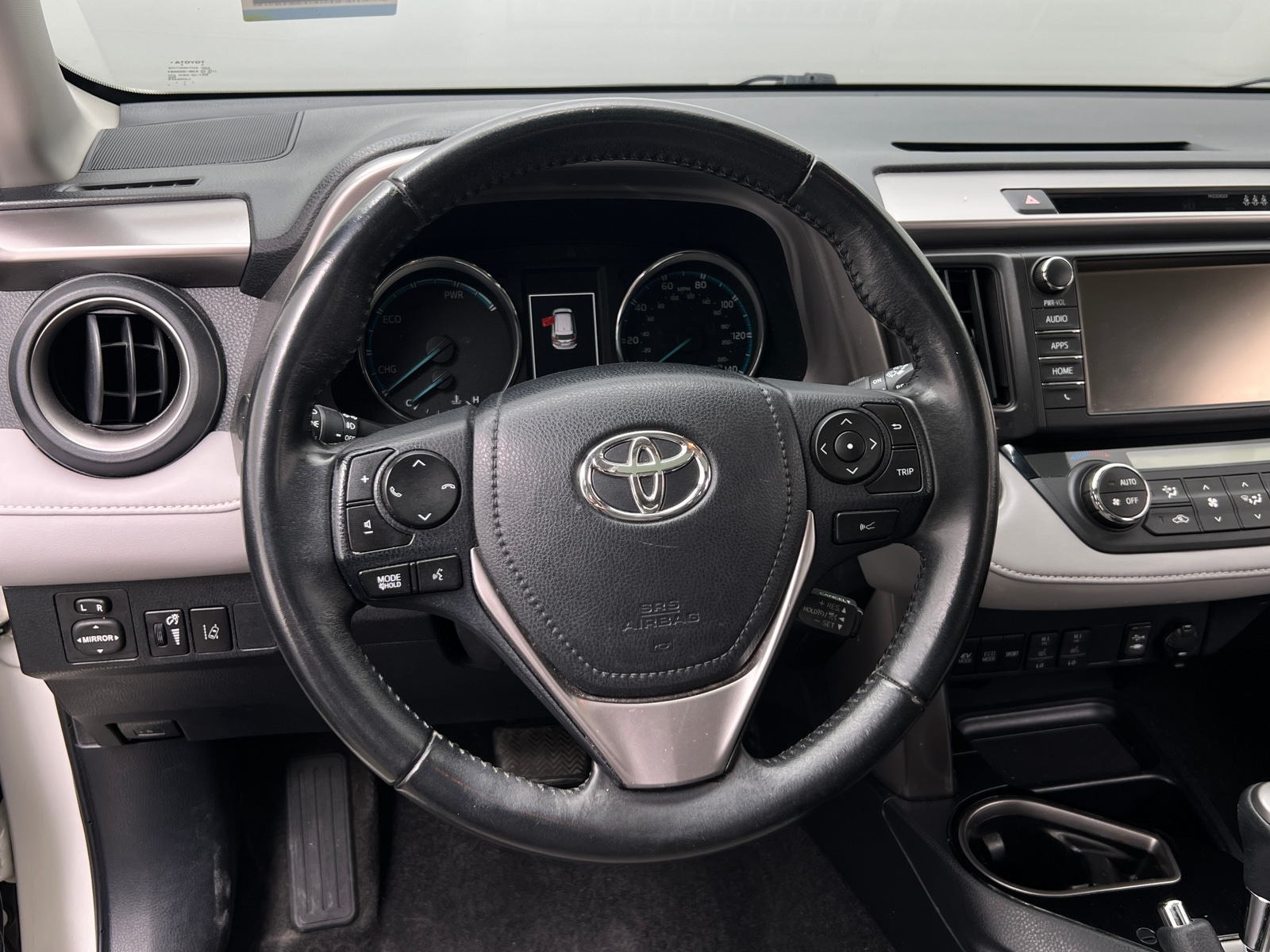 Thumbnail: 2018 Toyota RAV4 - 4