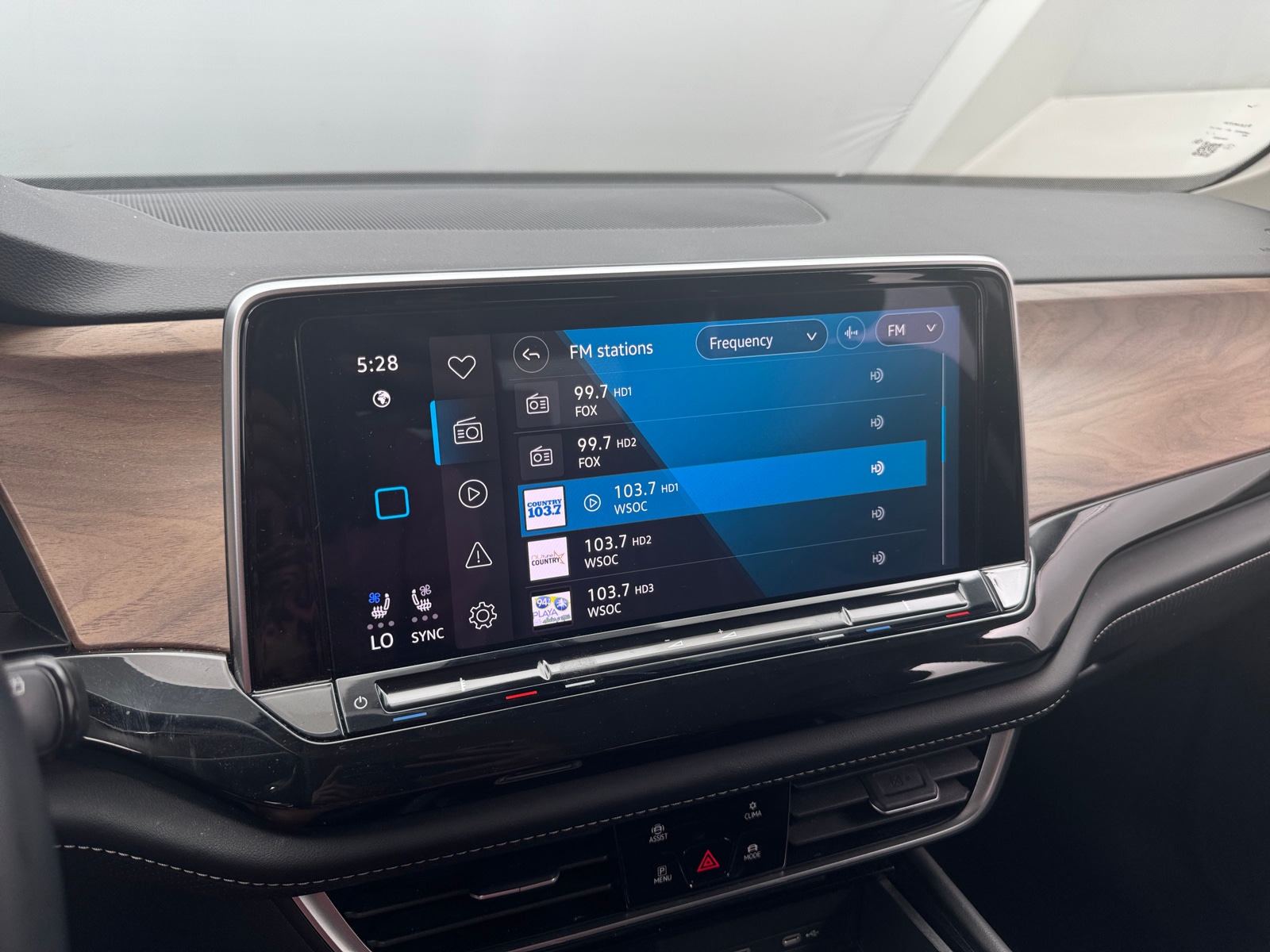 Thumbnail: 2025 Volkswagen Atlas - 3