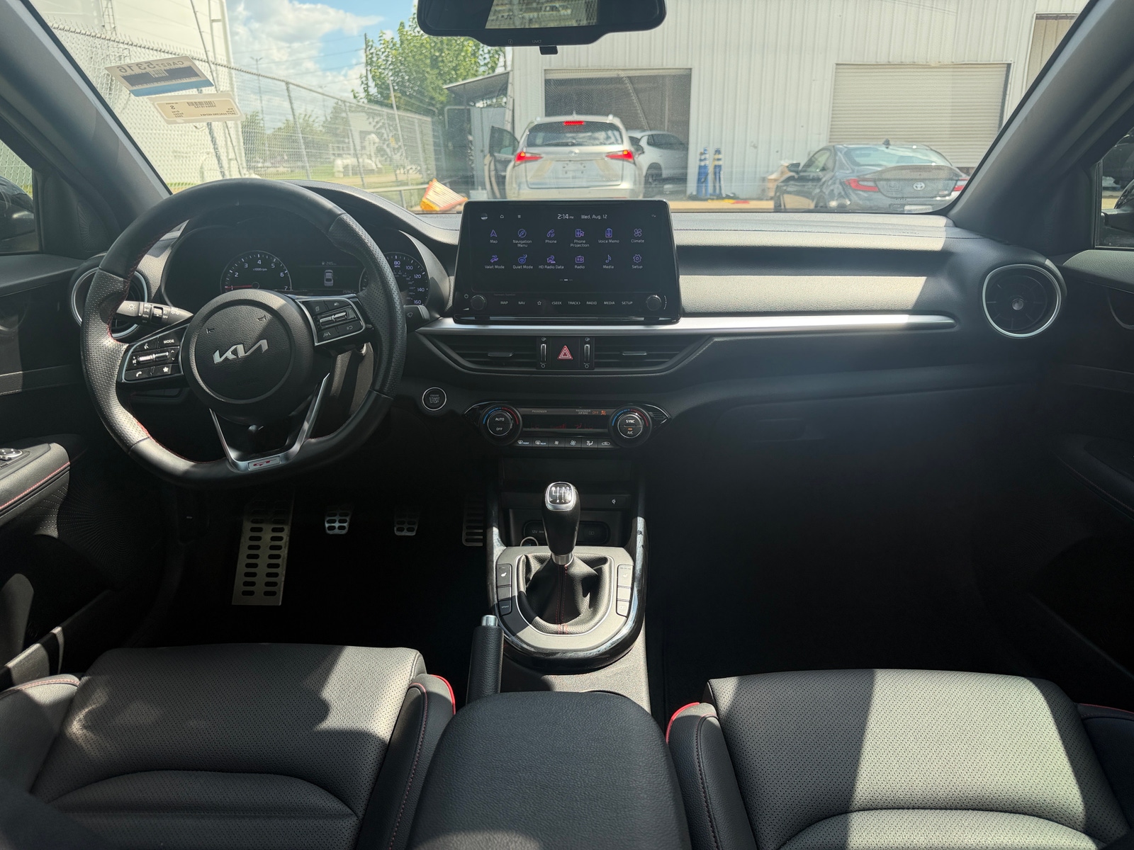 Thumbnail: 2022 Kia Forte - 2