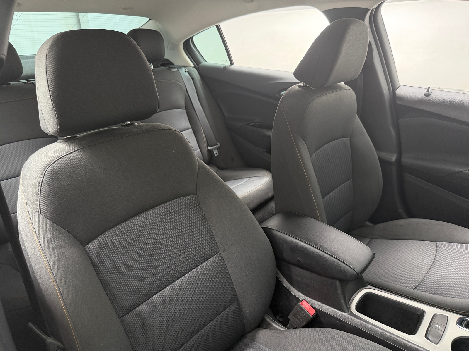 Thumbnail: 2018 Chevrolet Cruze - 2