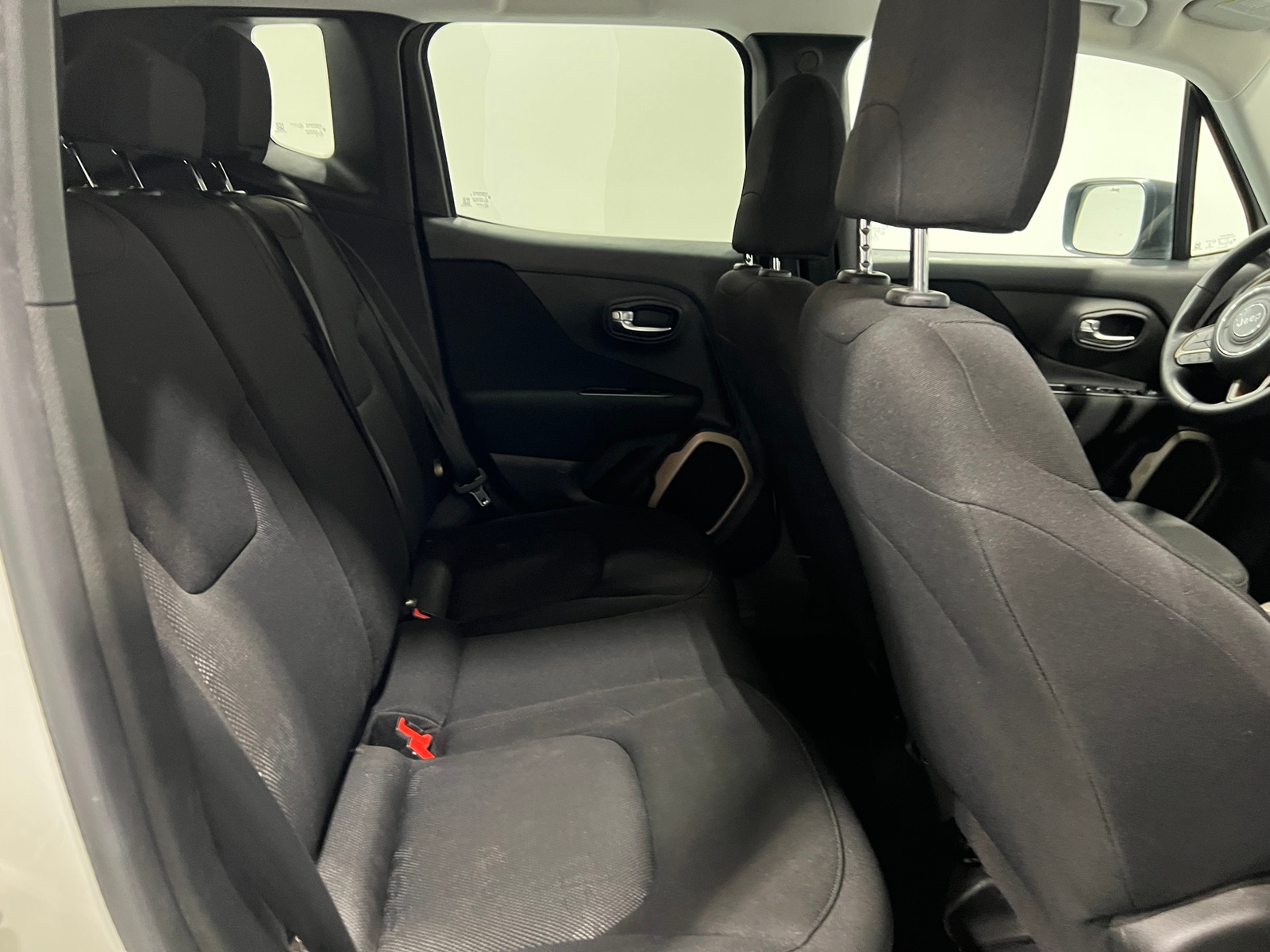 Thumbnail: 2017 Jeep Renegade - 6