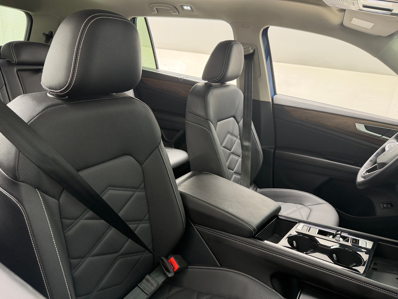 Thumbnail: 2025 Volkswagen Atlas - 2