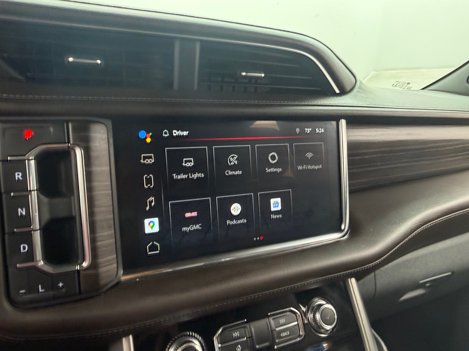 Thumbnail: 2022 GMC Yukon XL - 3