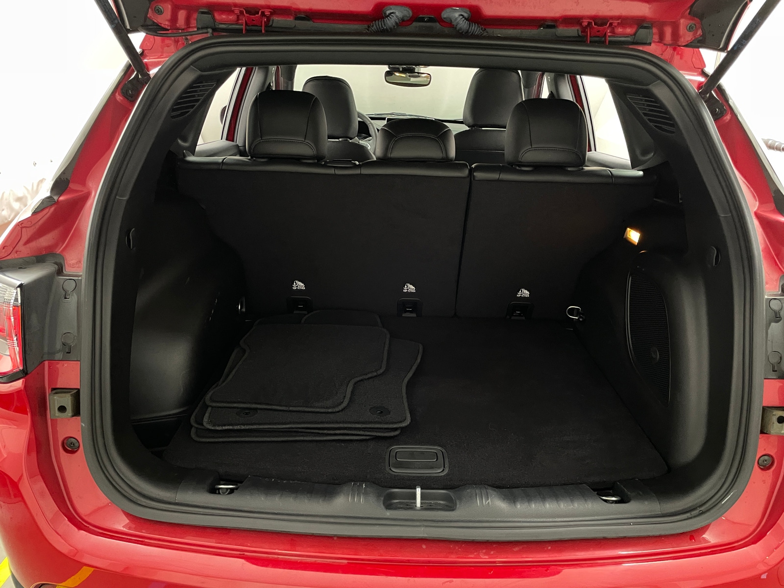 Thumbnail: 2023 Jeep Compass - 6