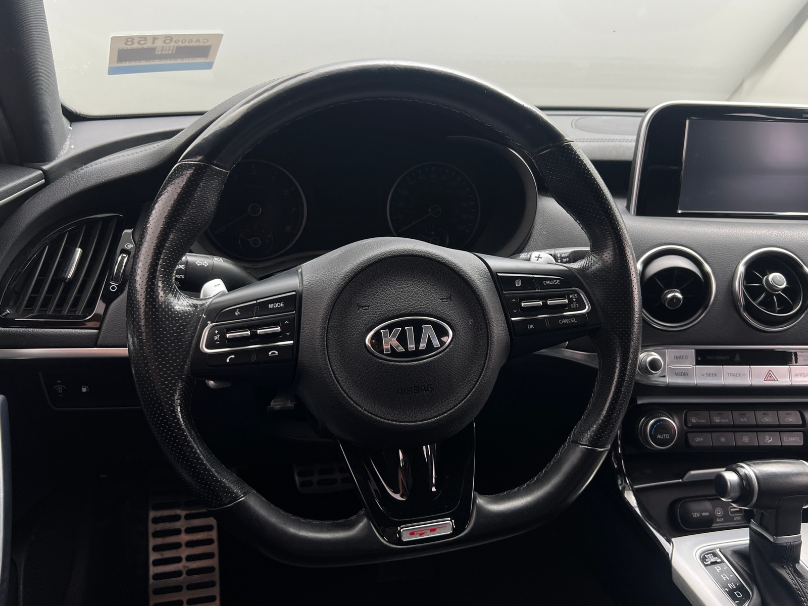 Thumbnail: 2018 Kia Stinger - 4