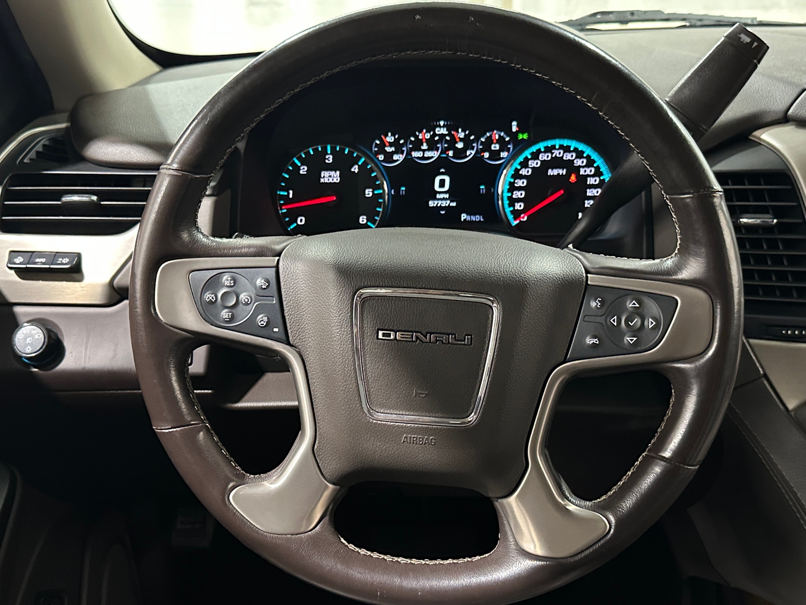 Thumbnail: 2020 GMC Yukon XL - 4