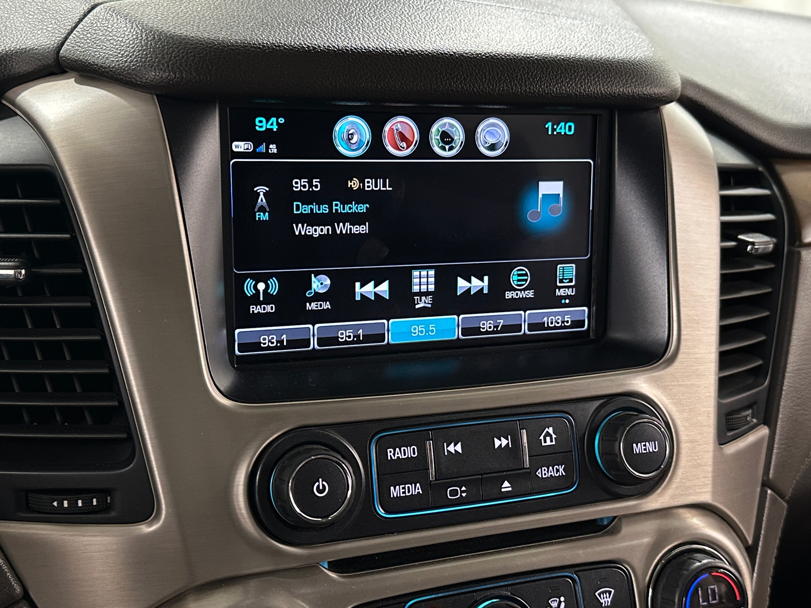 Thumbnail: 2020 GMC Yukon XL - 3