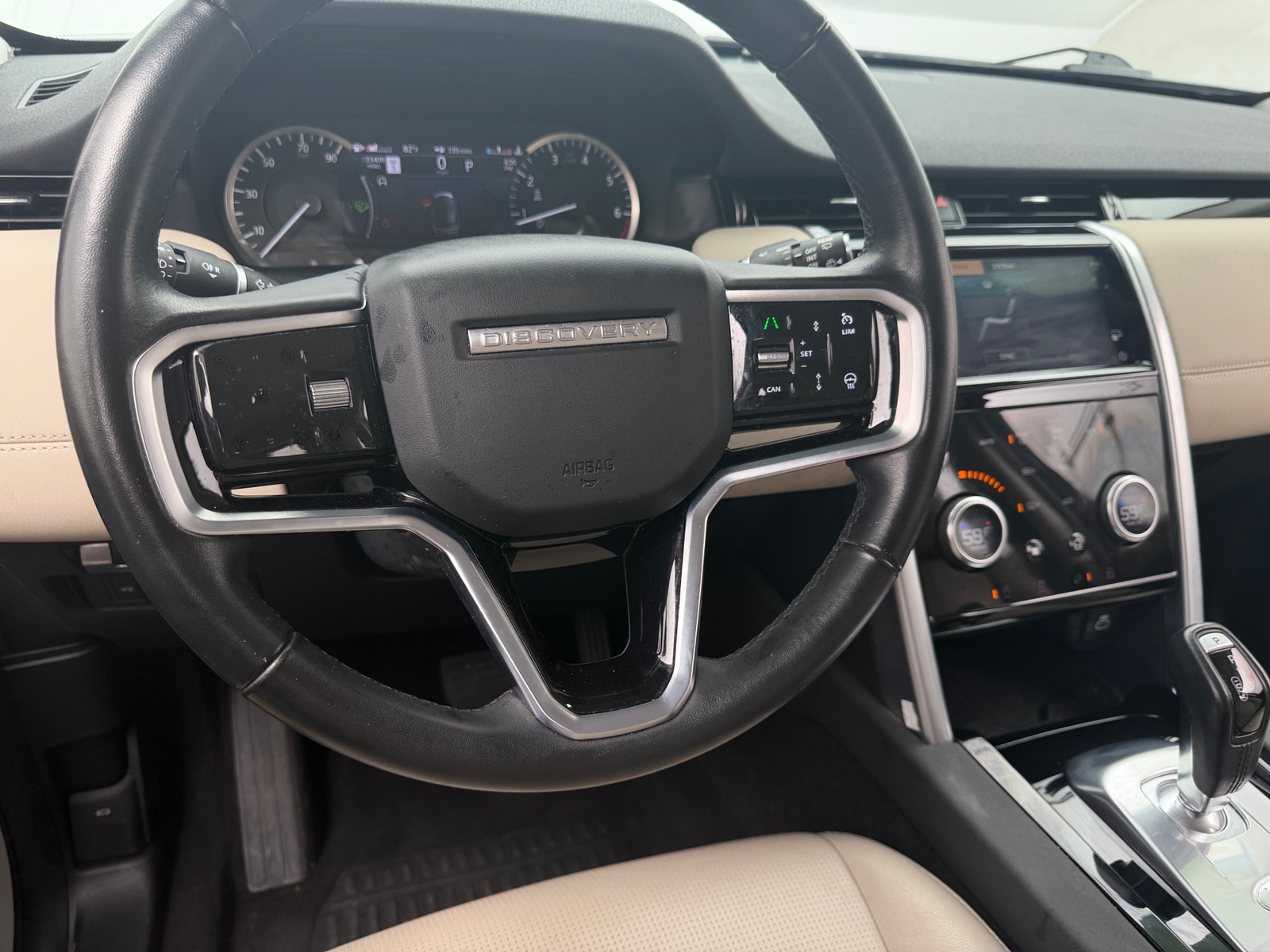 Thumbnail: 2023 Land Rover Discovery Sport - 4