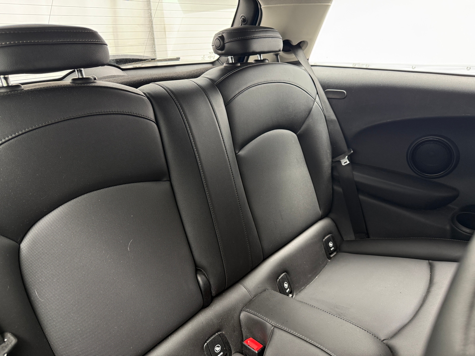 Thumbnail: 2022 MINI Cooper Hardtop - 5