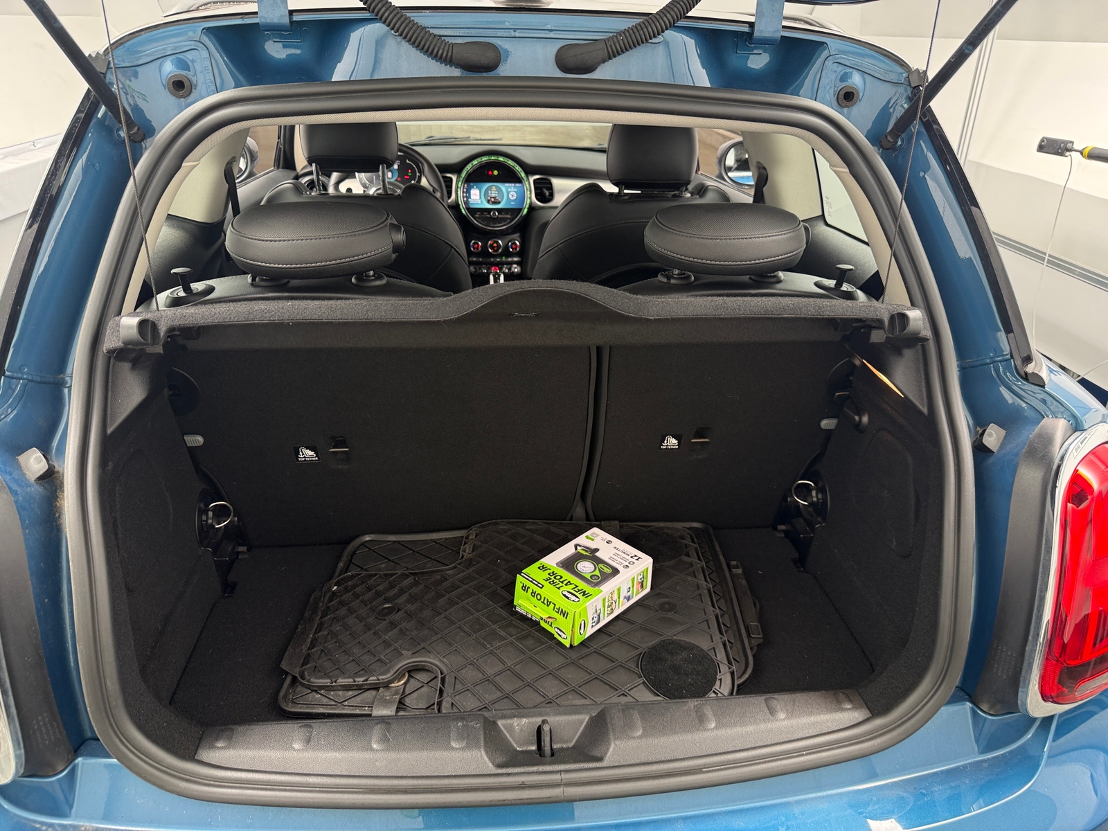 Thumbnail: 2022 MINI Cooper Hardtop - 6