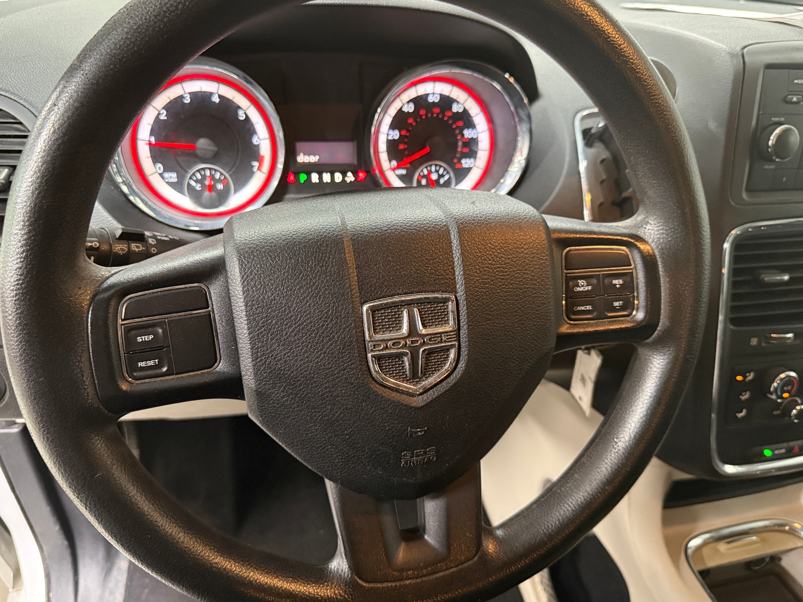 Thumbnail: 2014 Dodge Grand Caravan - 5