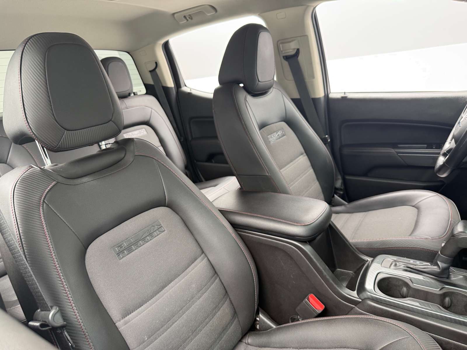 Thumbnail: 2015 GMC Canyon - 2