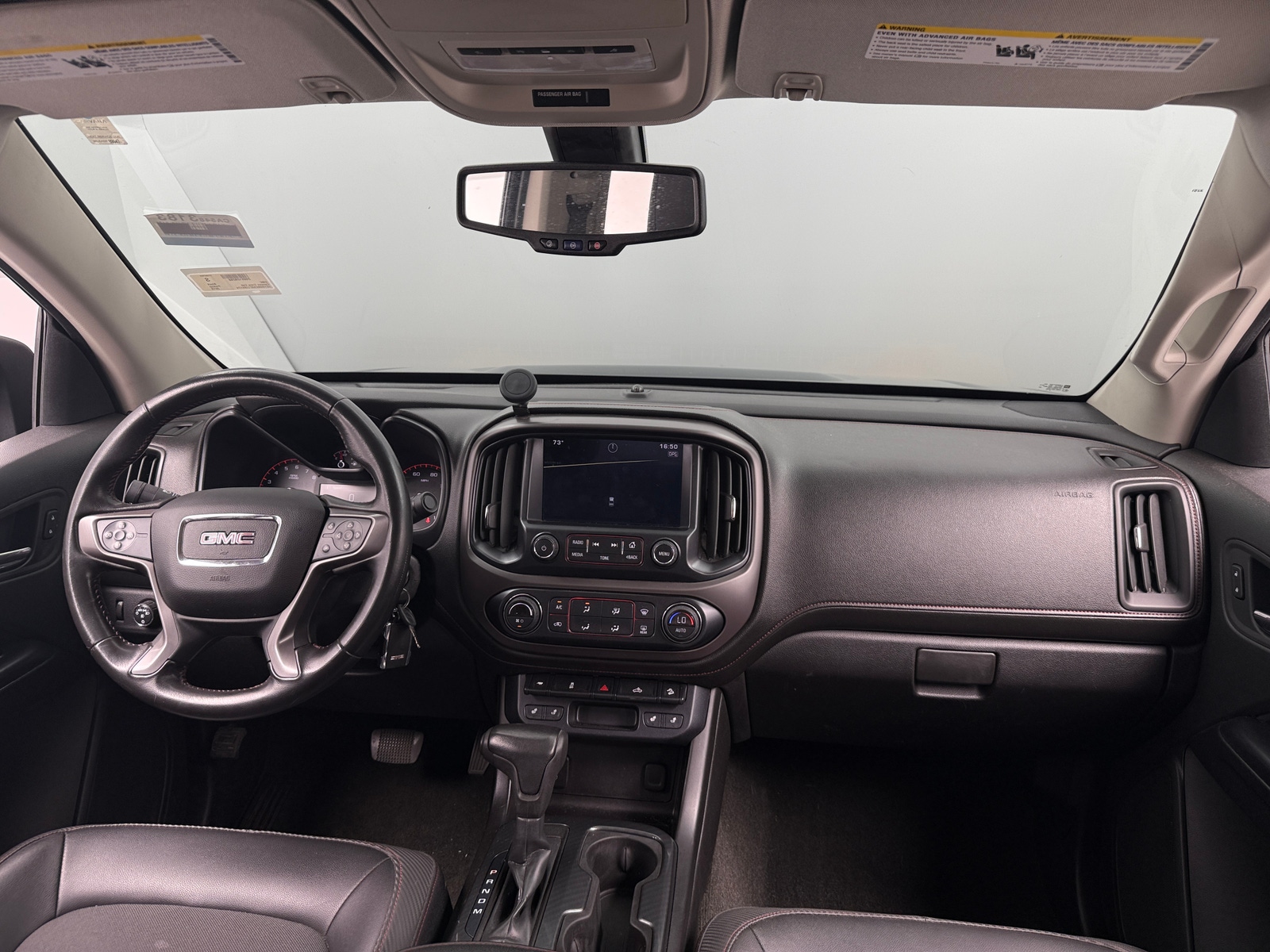 Thumbnail: 2015 GMC Canyon - 3