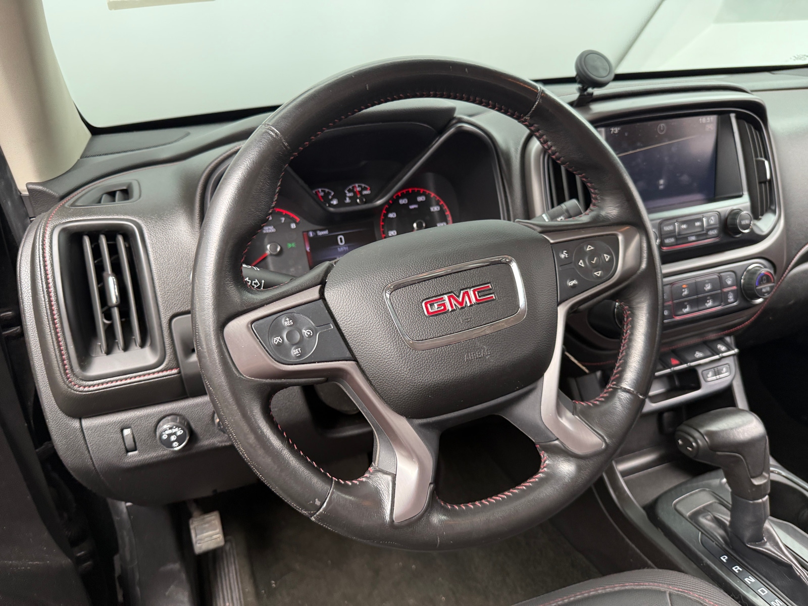 Thumbnail: 2015 GMC Canyon - 5