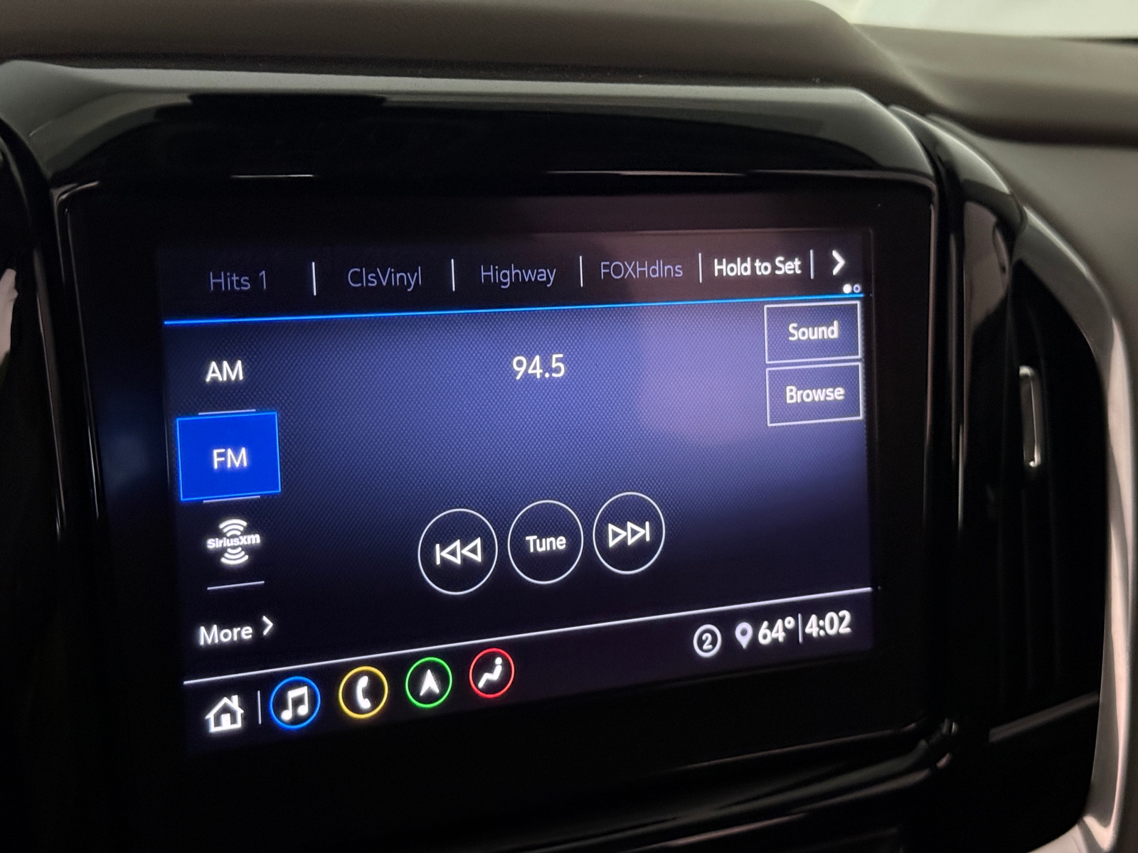 Thumbnail: 2020 Chevrolet Traverse - 3