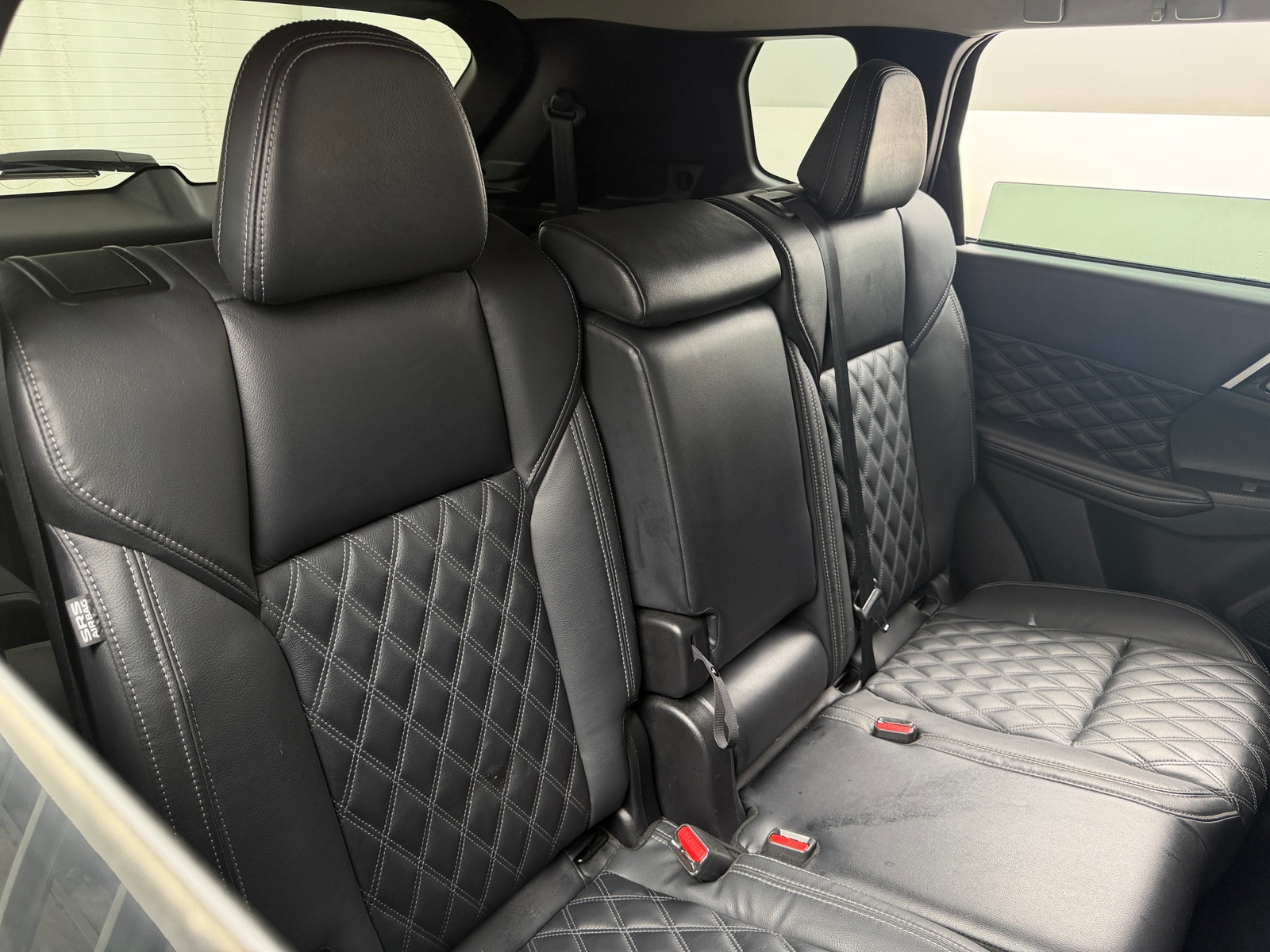 Thumbnail: 2022 Mitsubishi Outlander - 5