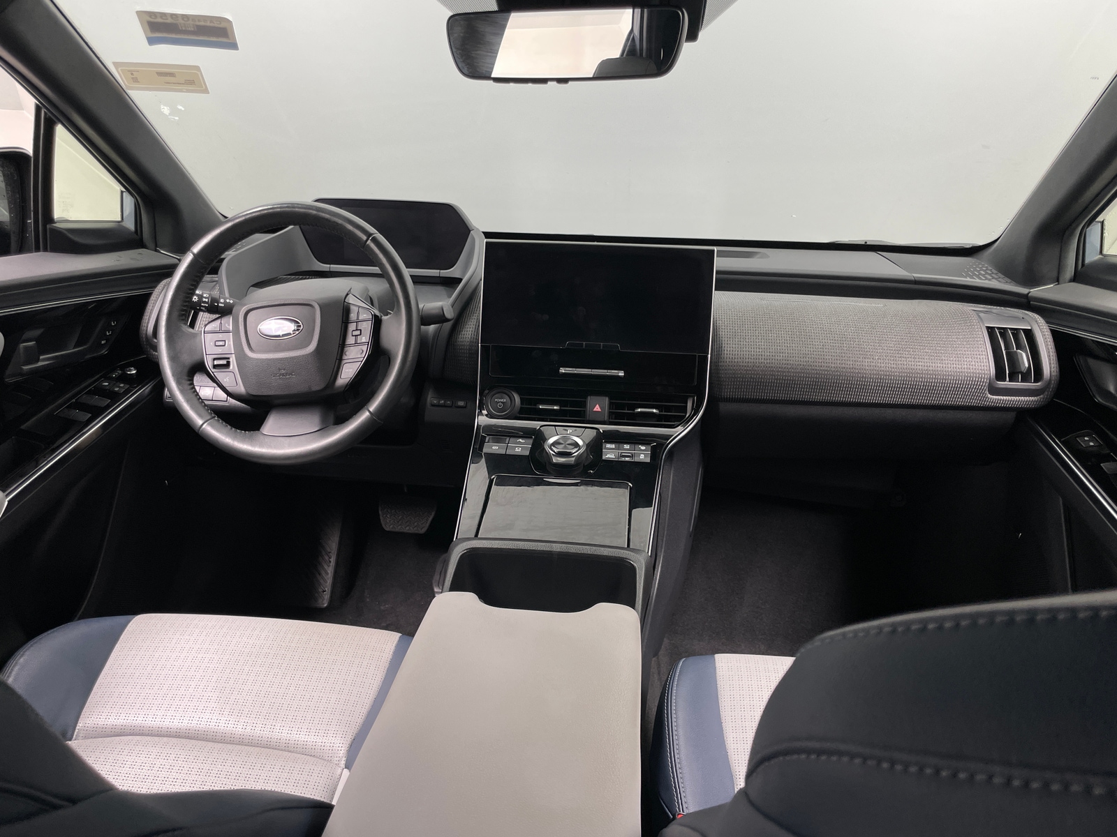 Thumbnail: 2023 Subaru Solterra - 2