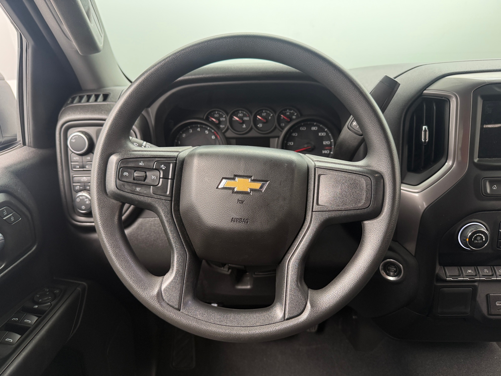Thumbnail: 2022 Chevrolet Silverado 1500 - 5