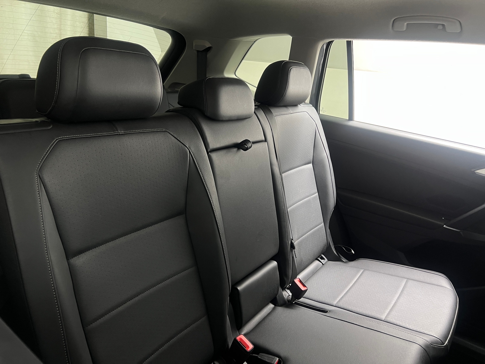 Thumbnail: 2018 Volkswagen Tiguan - 6