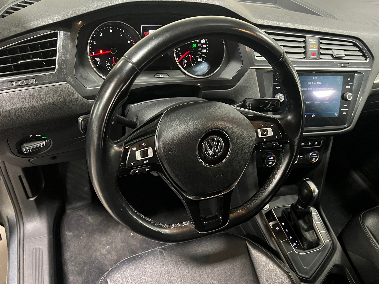 Thumbnail: 2018 Volkswagen Tiguan - 5