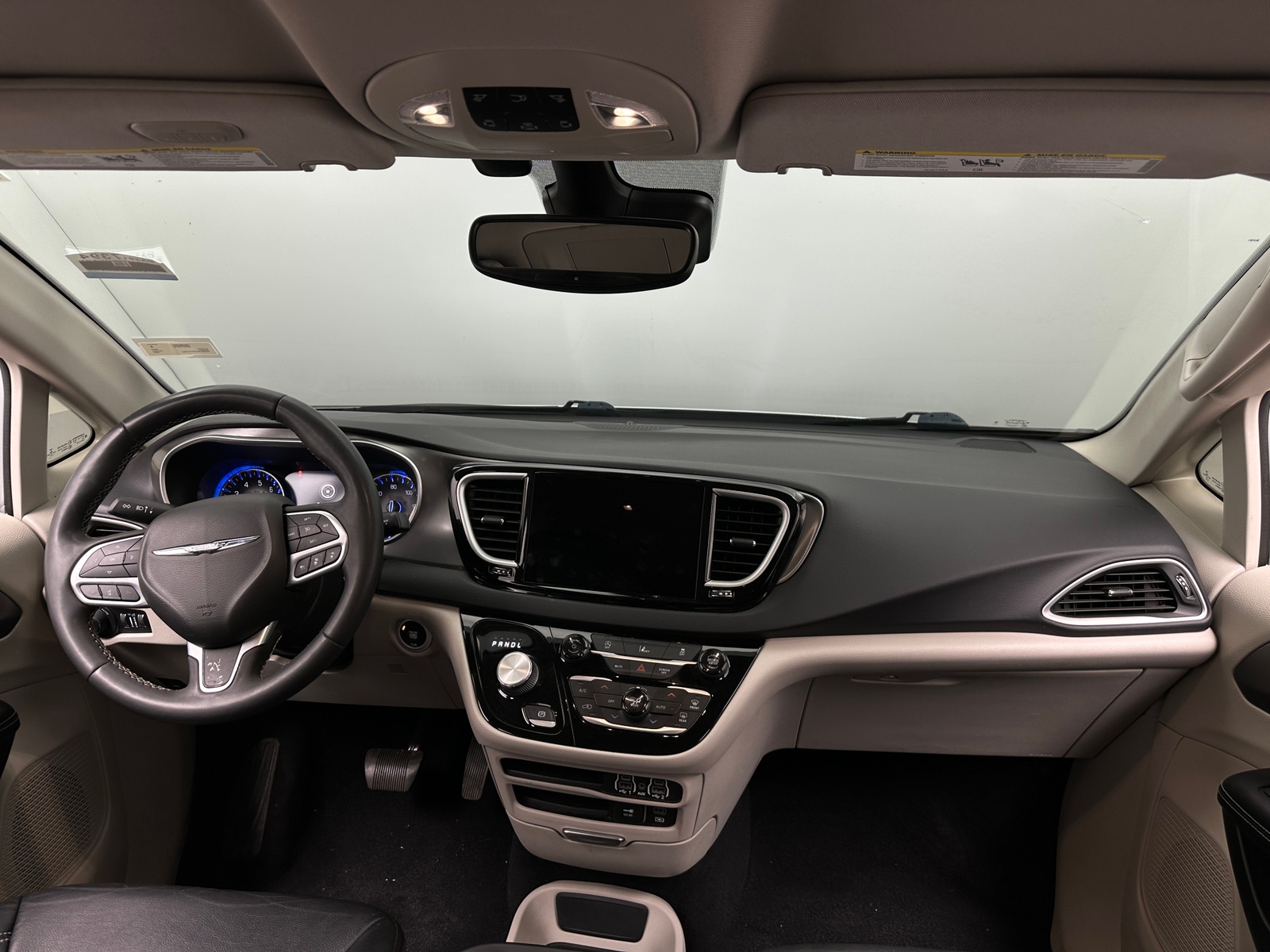 Thumbnail: 2022 Chrysler Pacifica - 2