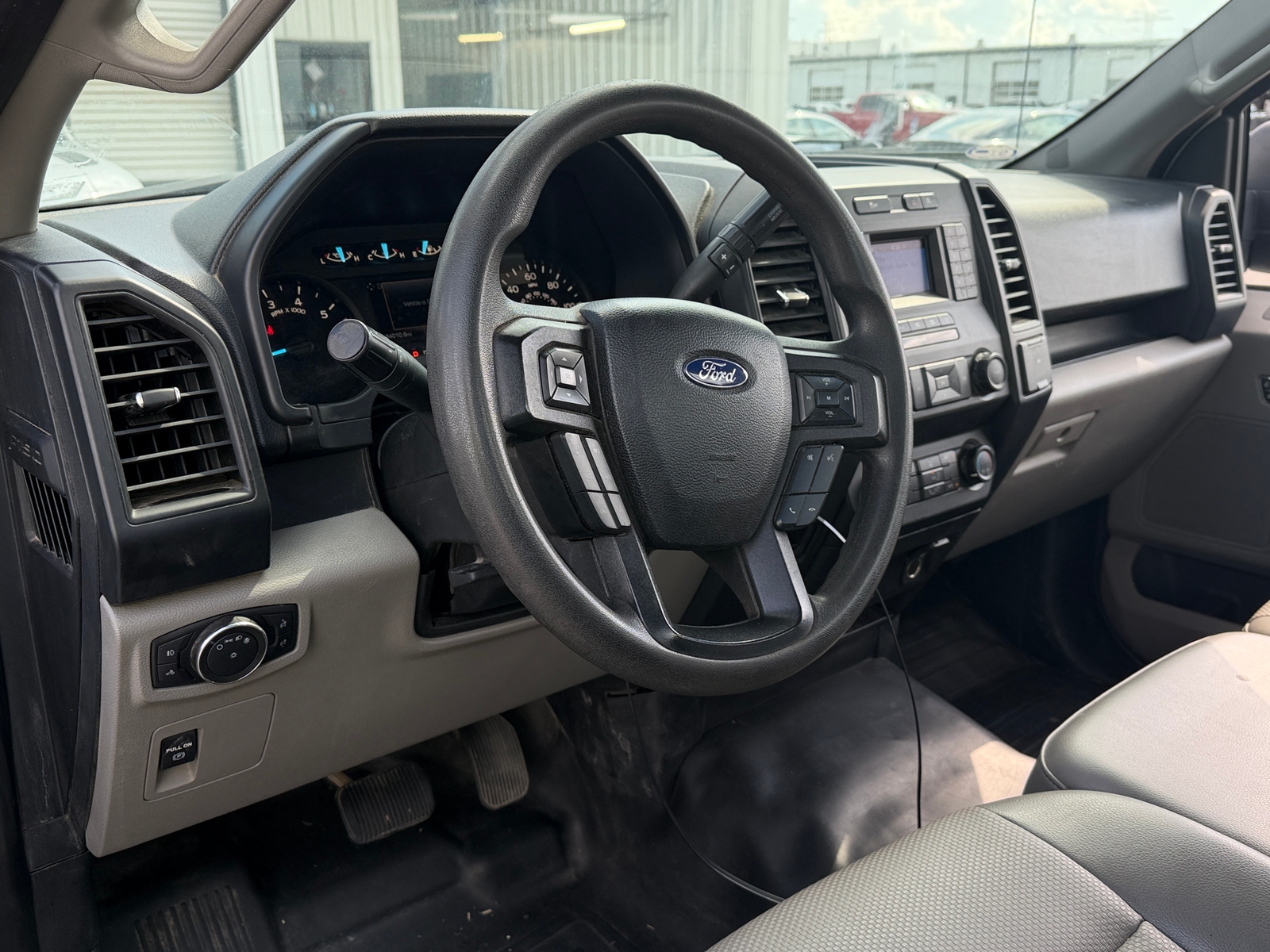 Thumbnail: 2020 Ford Econoline - 3