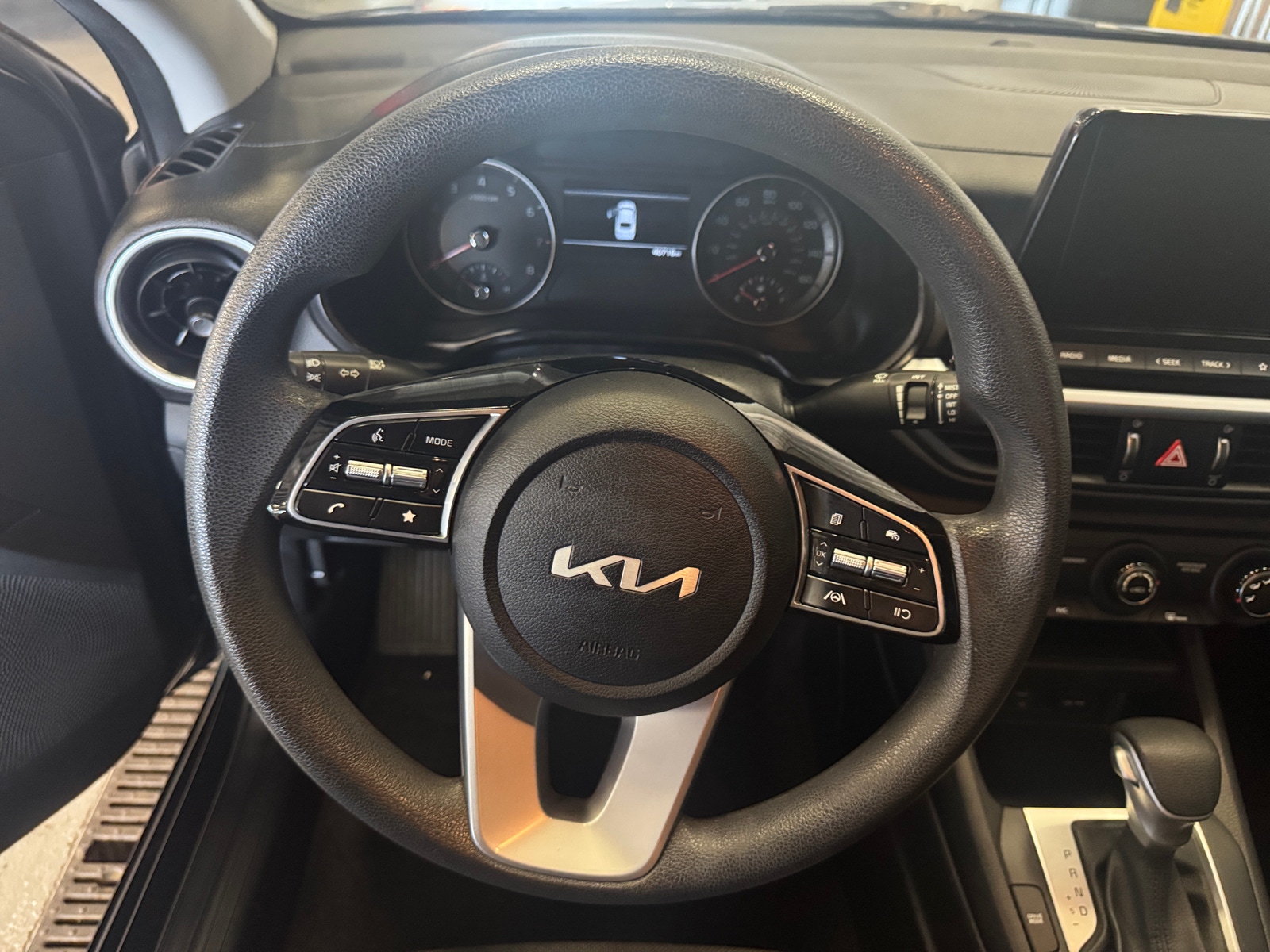 Thumbnail: 2023 Kia Forte - 5
