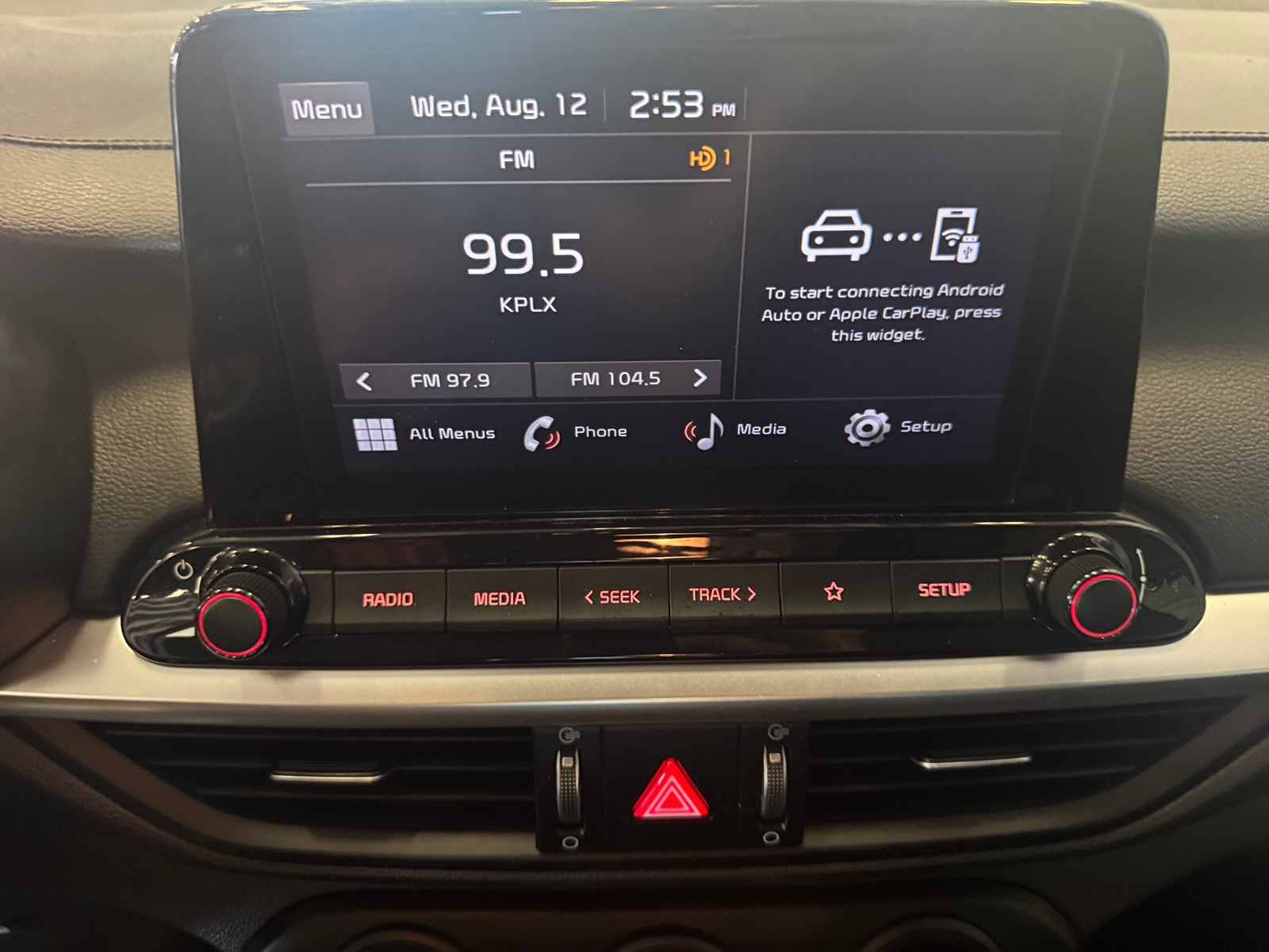 Thumbnail: 2023 Kia Forte - 4