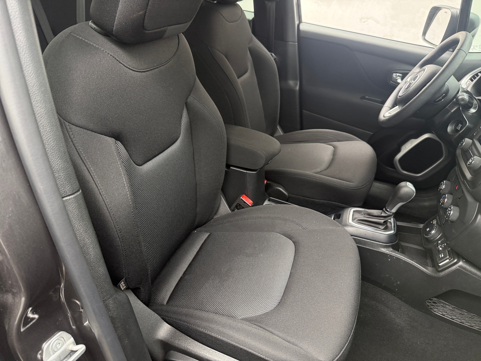 Thumbnail: 2018 Jeep Renegade - 2
