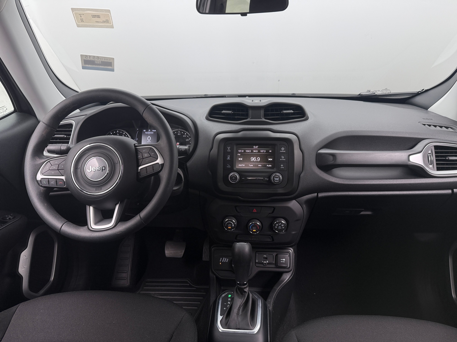 Thumbnail: 2018 Jeep Renegade - 3
