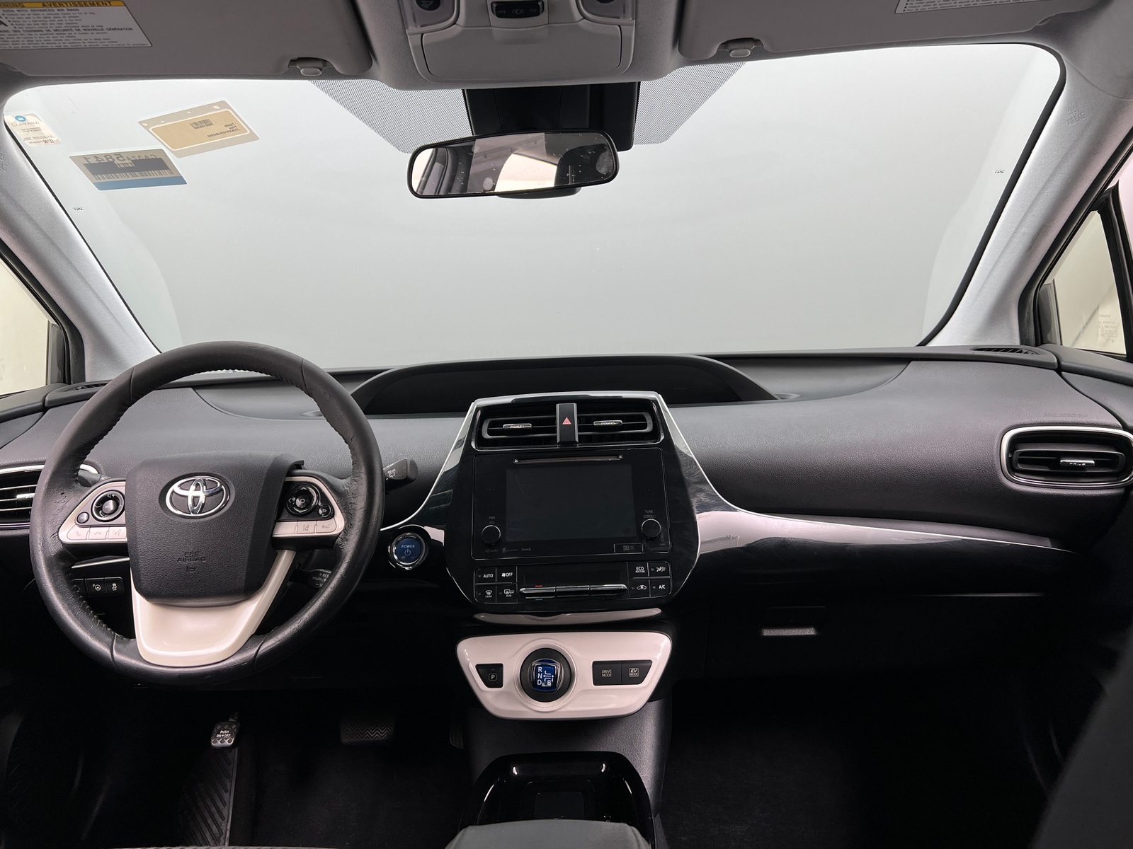 Thumbnail: 2017 Toyota Prius - 3