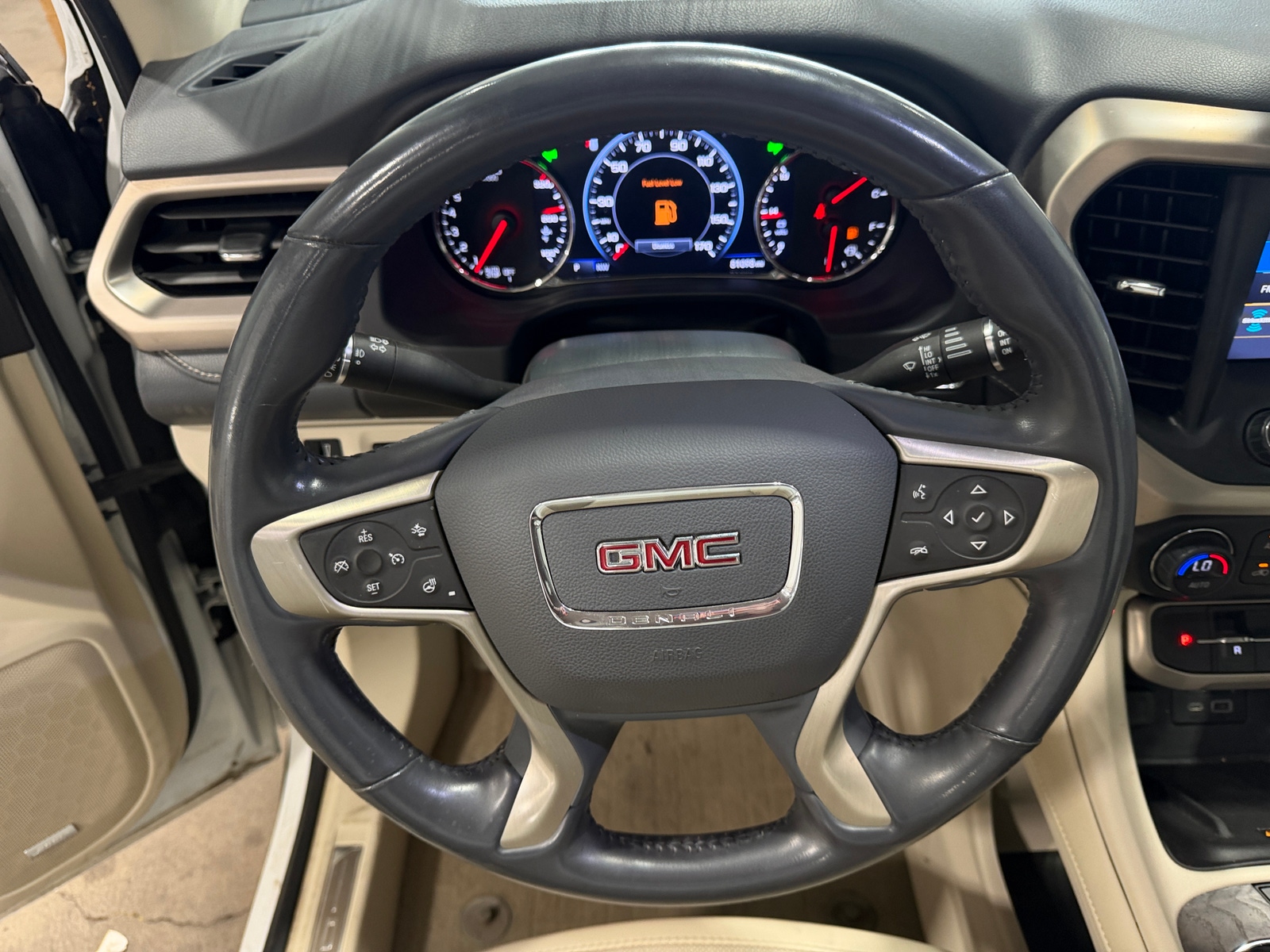 Thumbnail: 2021 GMC Acadia - 4