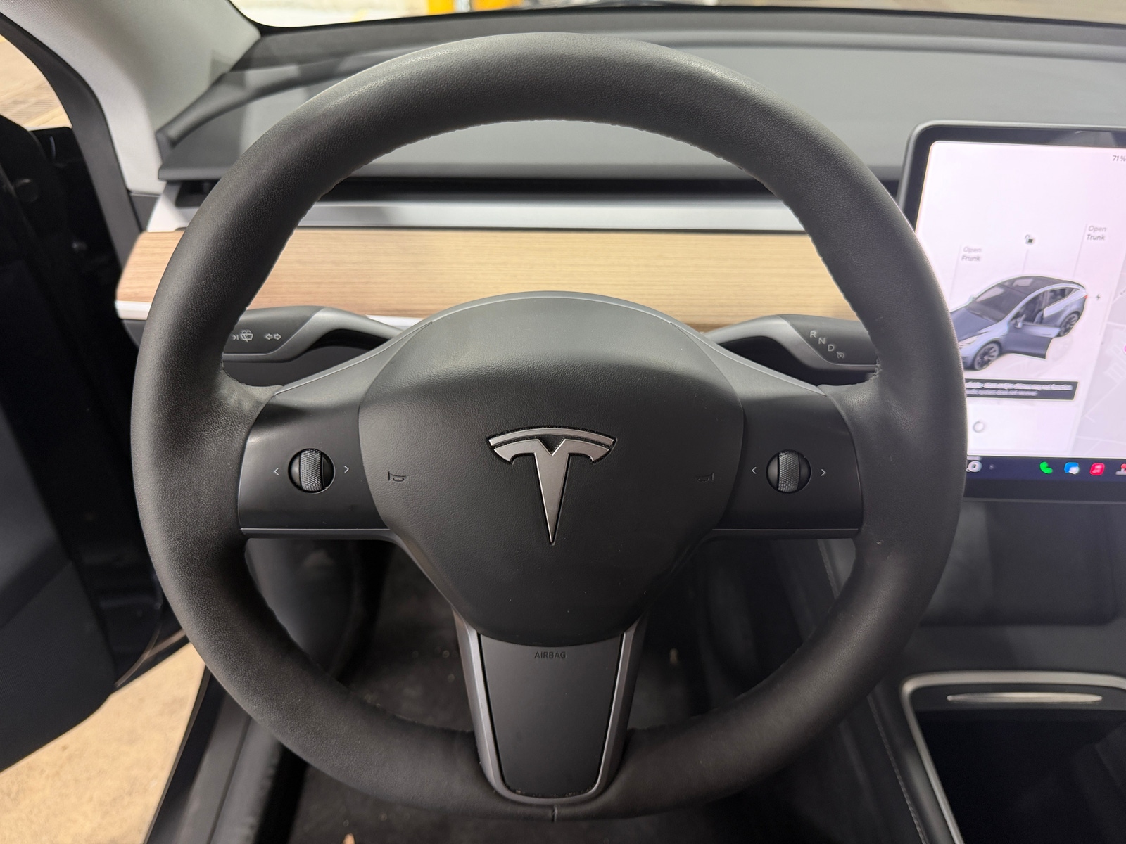 Thumbnail: 2023 Tesla Model Y - 4