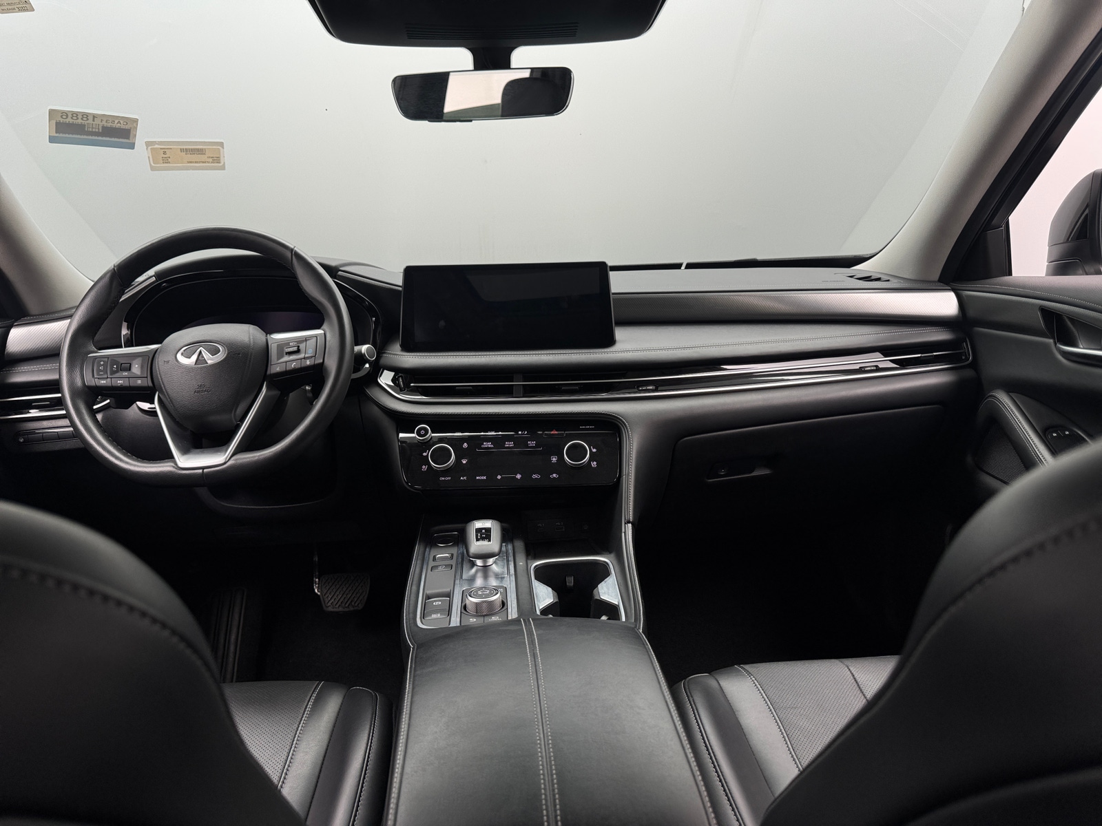 Thumbnail: 2023 INFINITI QX60 - 2