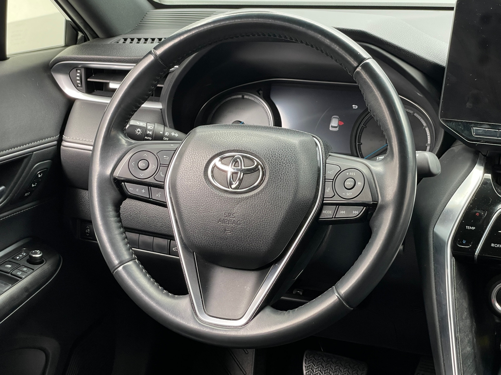 Thumbnail: 2024 Toyota Venza - 4