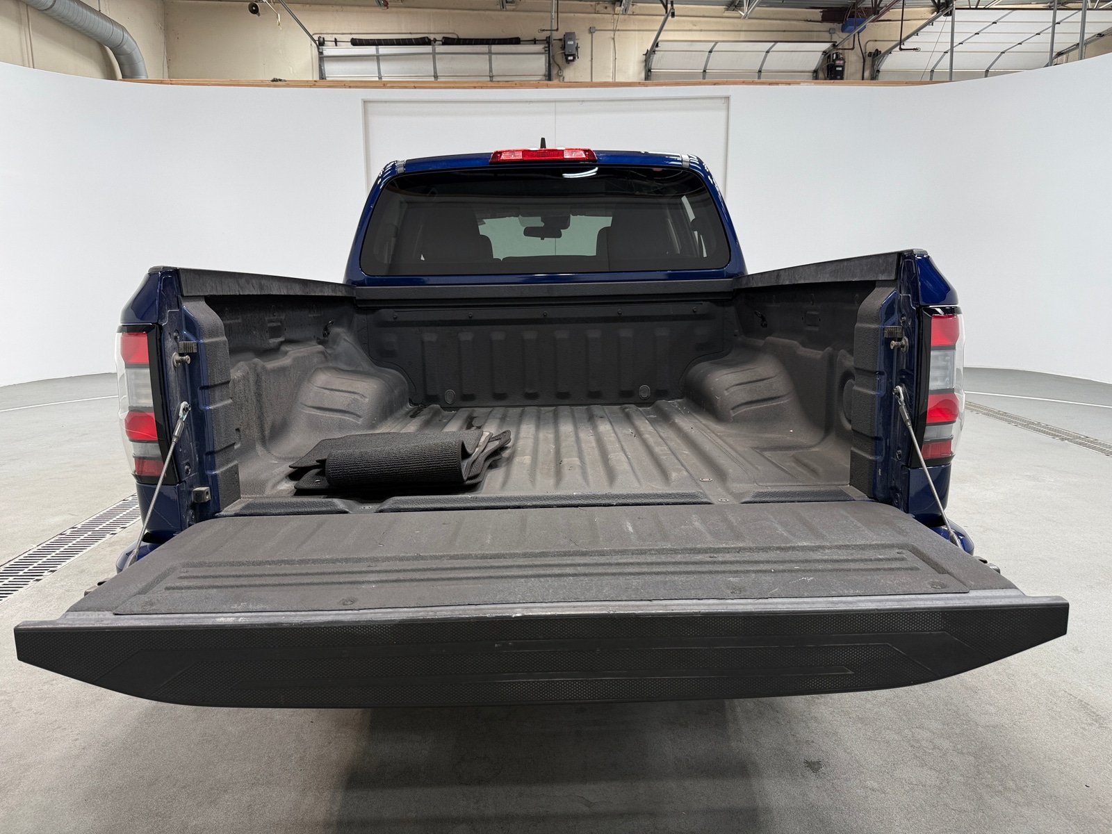 Thumbnail: 2023 Nissan Frontier - 7