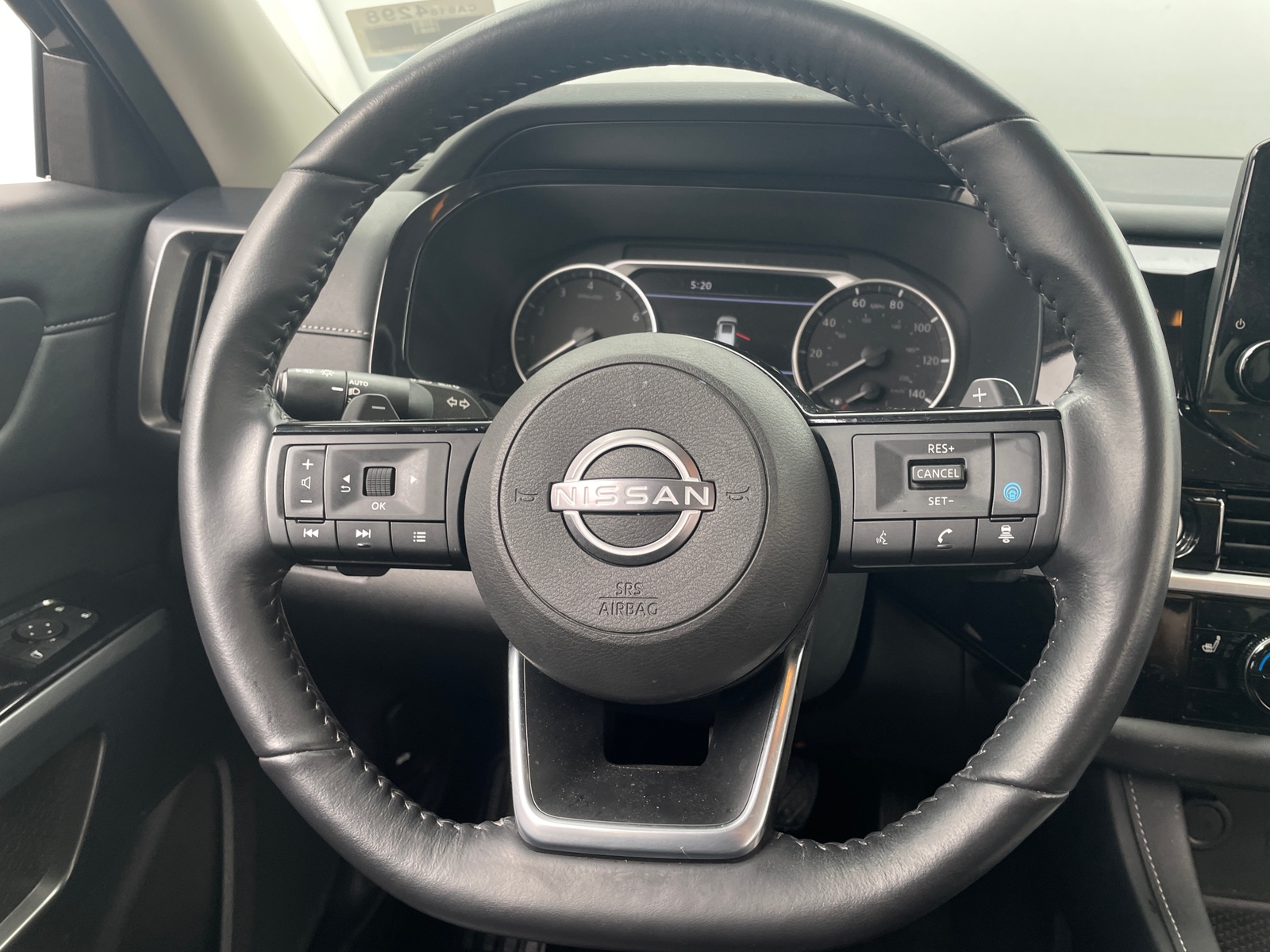 Thumbnail: 2023 Nissan Pathfinder - 4
