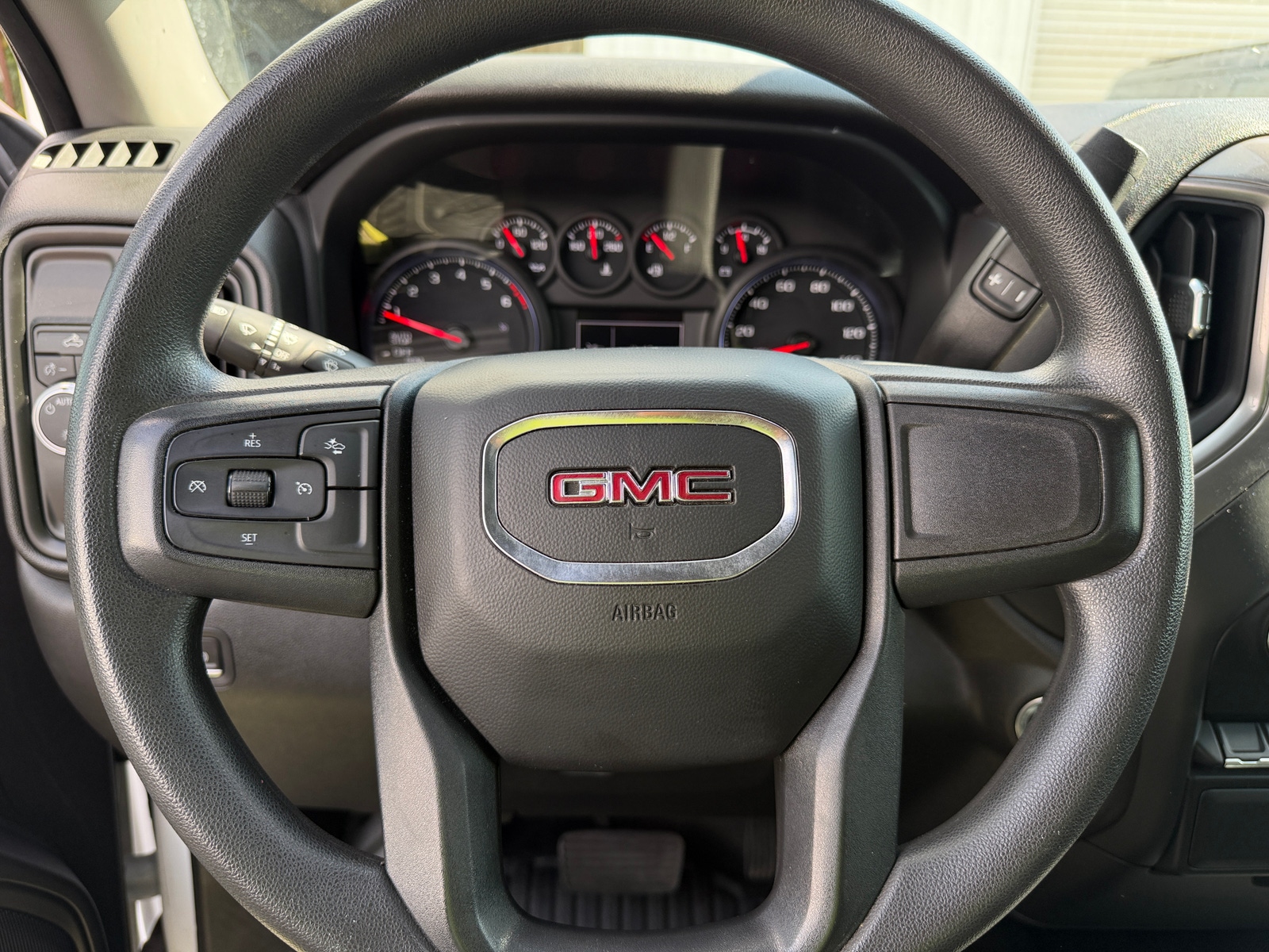 Thumbnail: 2022 GMC Sierra 1500 - 5