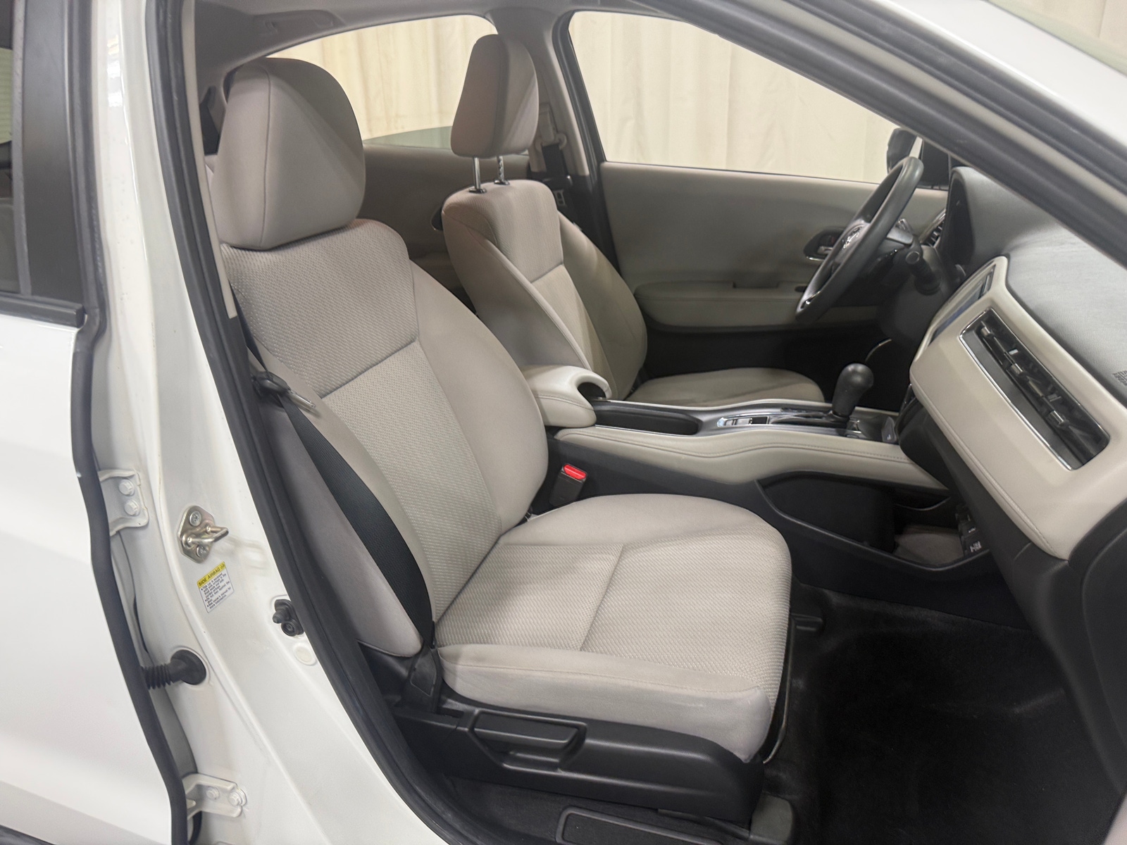 Thumbnail: 2016 Honda HR-V - 2