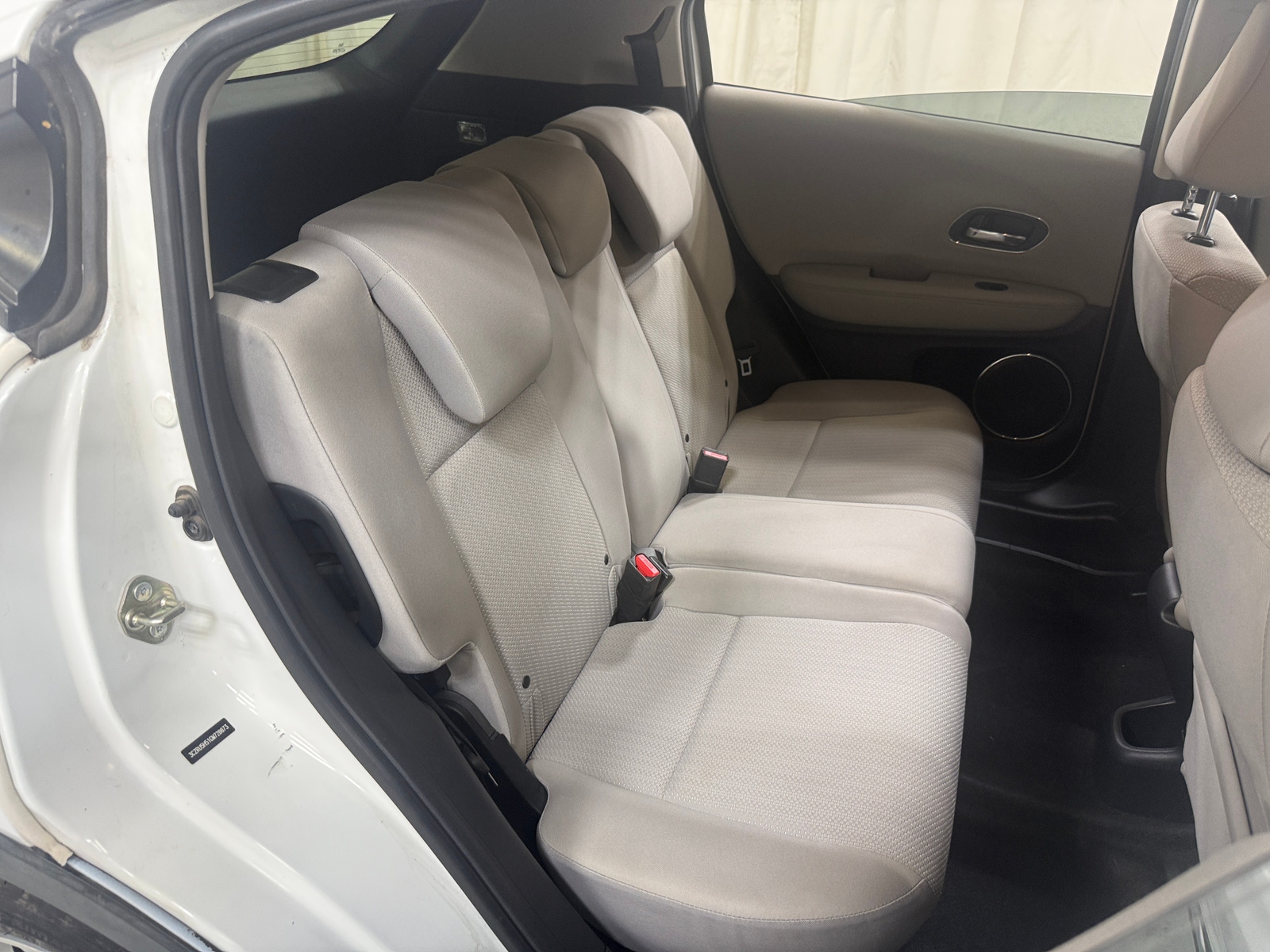 Thumbnail: 2016 Honda HR-V - 6