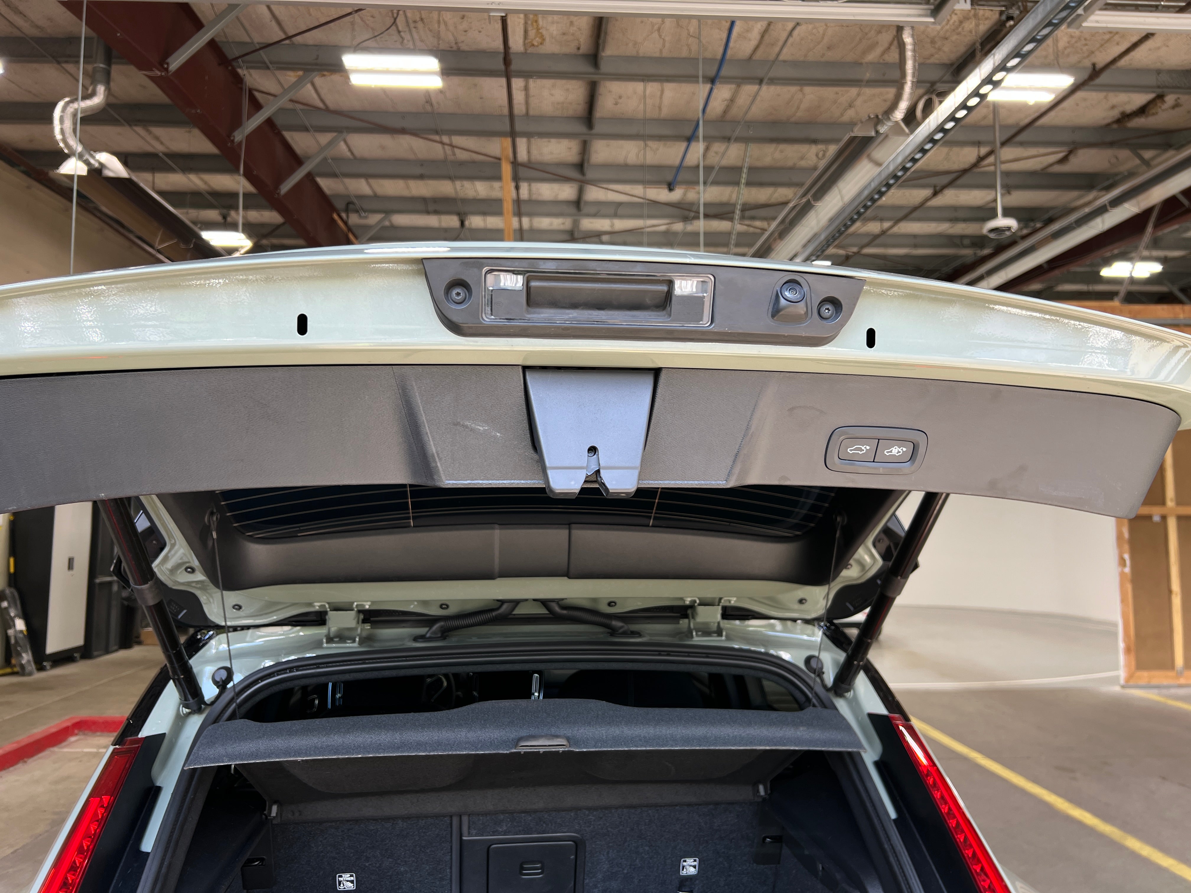 Used 2023 Volvo XC40 Ultimate with VIN YV4ED3UM7P2056179 for sale in Oak Creek, WI