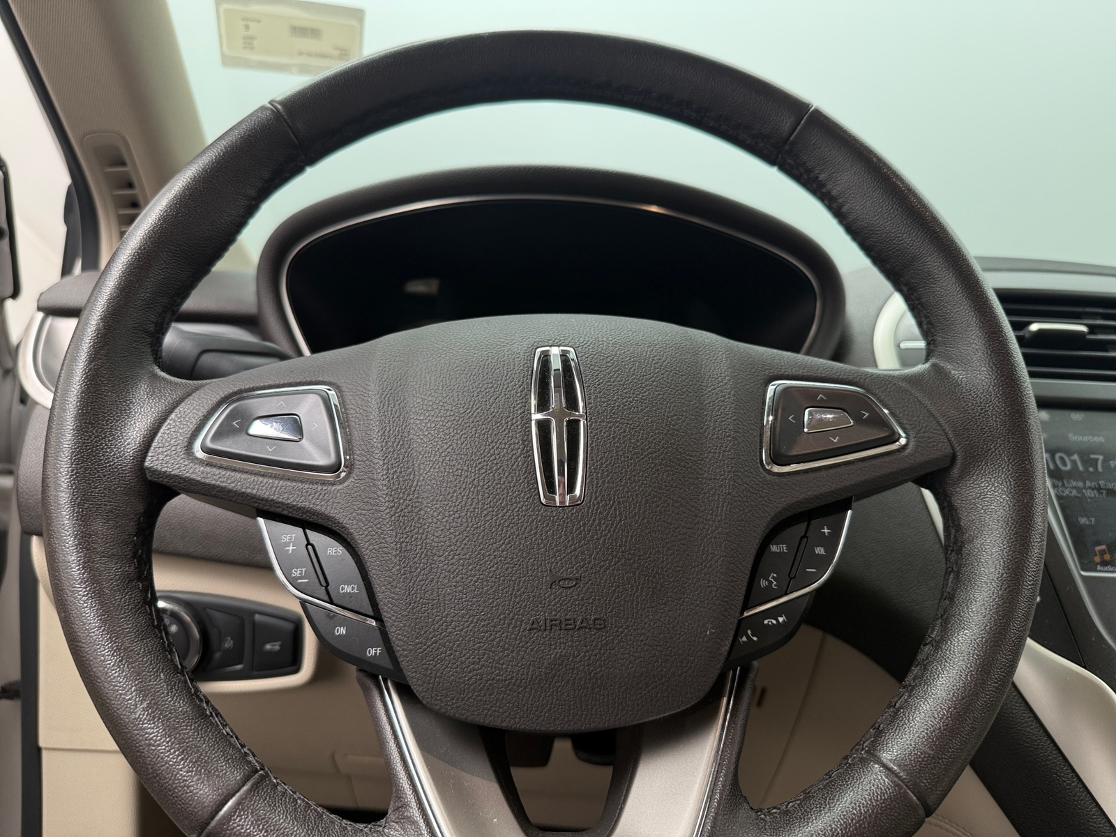 Thumbnail: 2019 Lincoln MKC - 4
