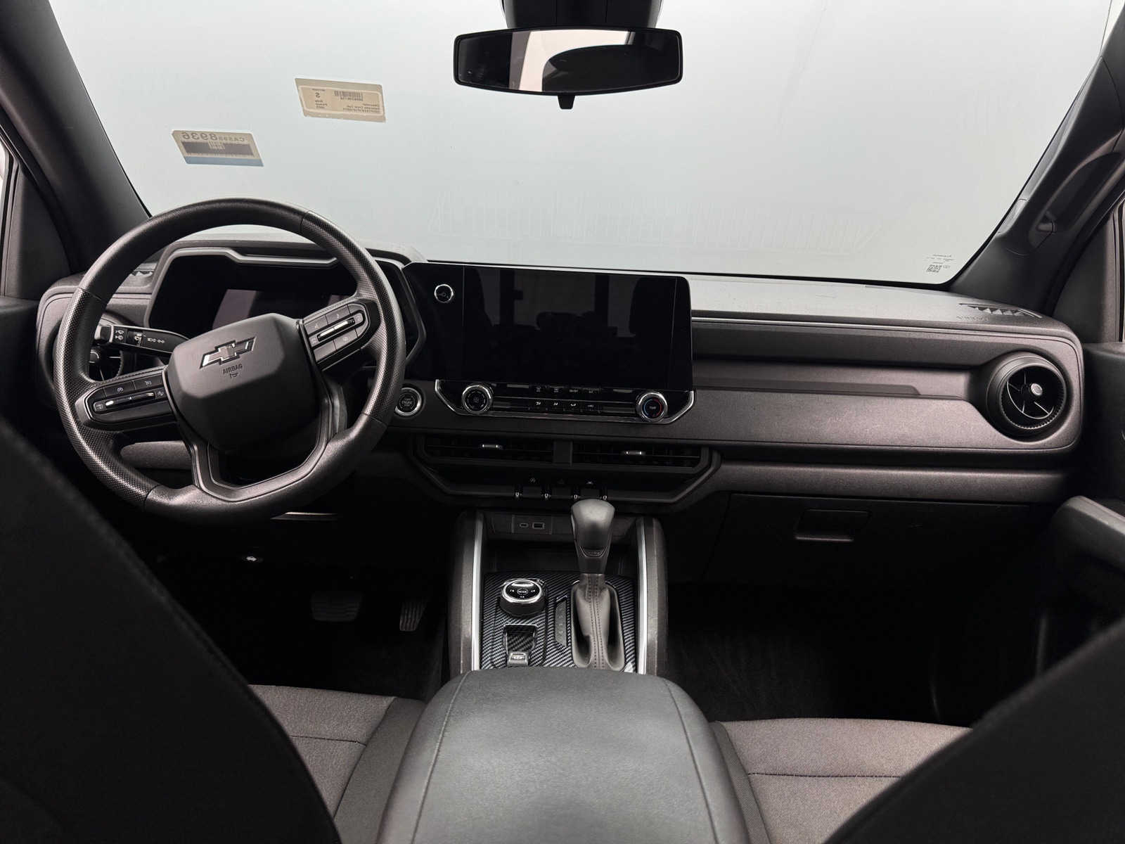 Thumbnail: 2023 Chevrolet Colorado - 3