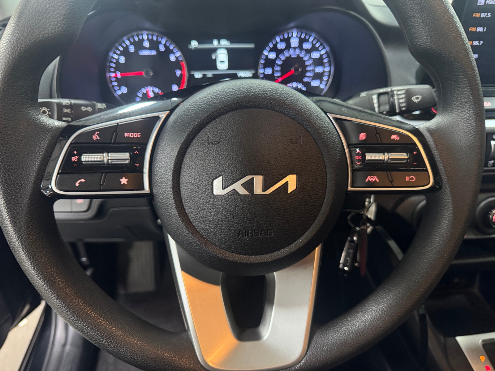 Thumbnail: 2024 Kia Forte - 5