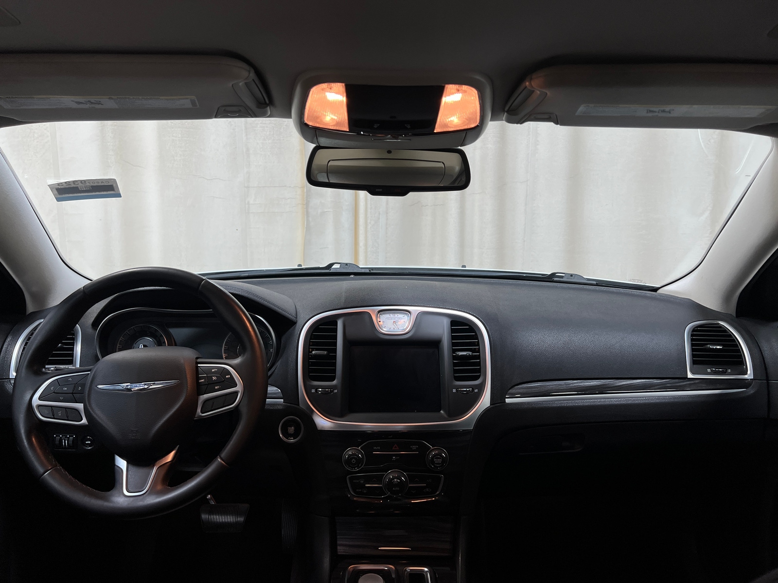 Thumbnail: 2018 Chrysler 300 - 3