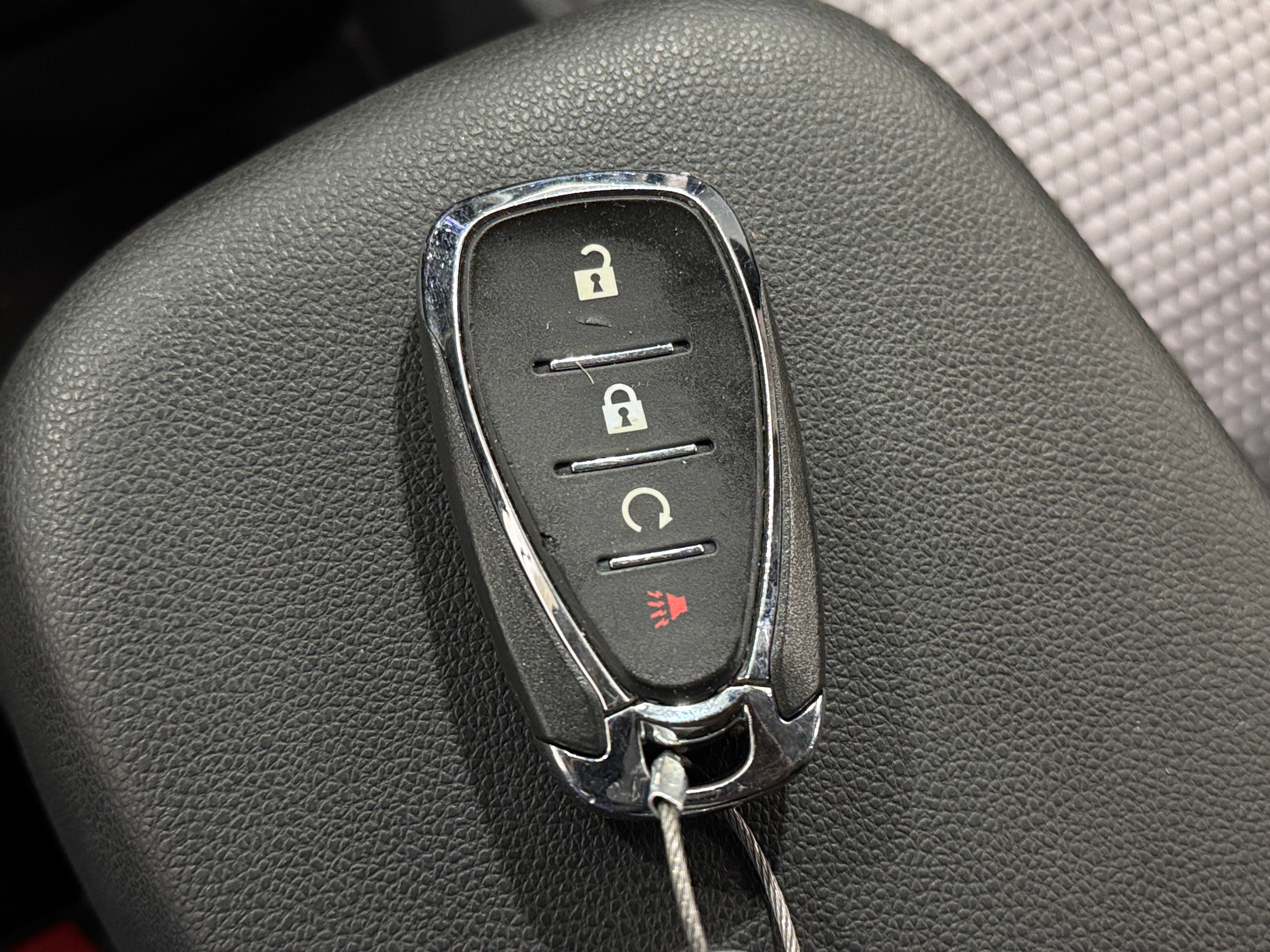 2025 Chevrolet Trax LT - Photo 14