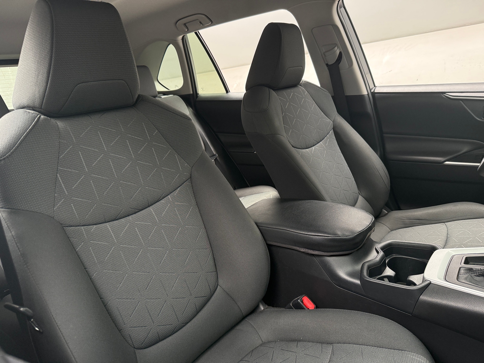 Thumbnail: 2020 Toyota RAV4 - 2